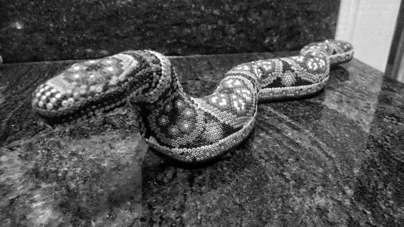 Motorola Moto X (1st Gen) sample photo. Beaded, decorative, model, night photography