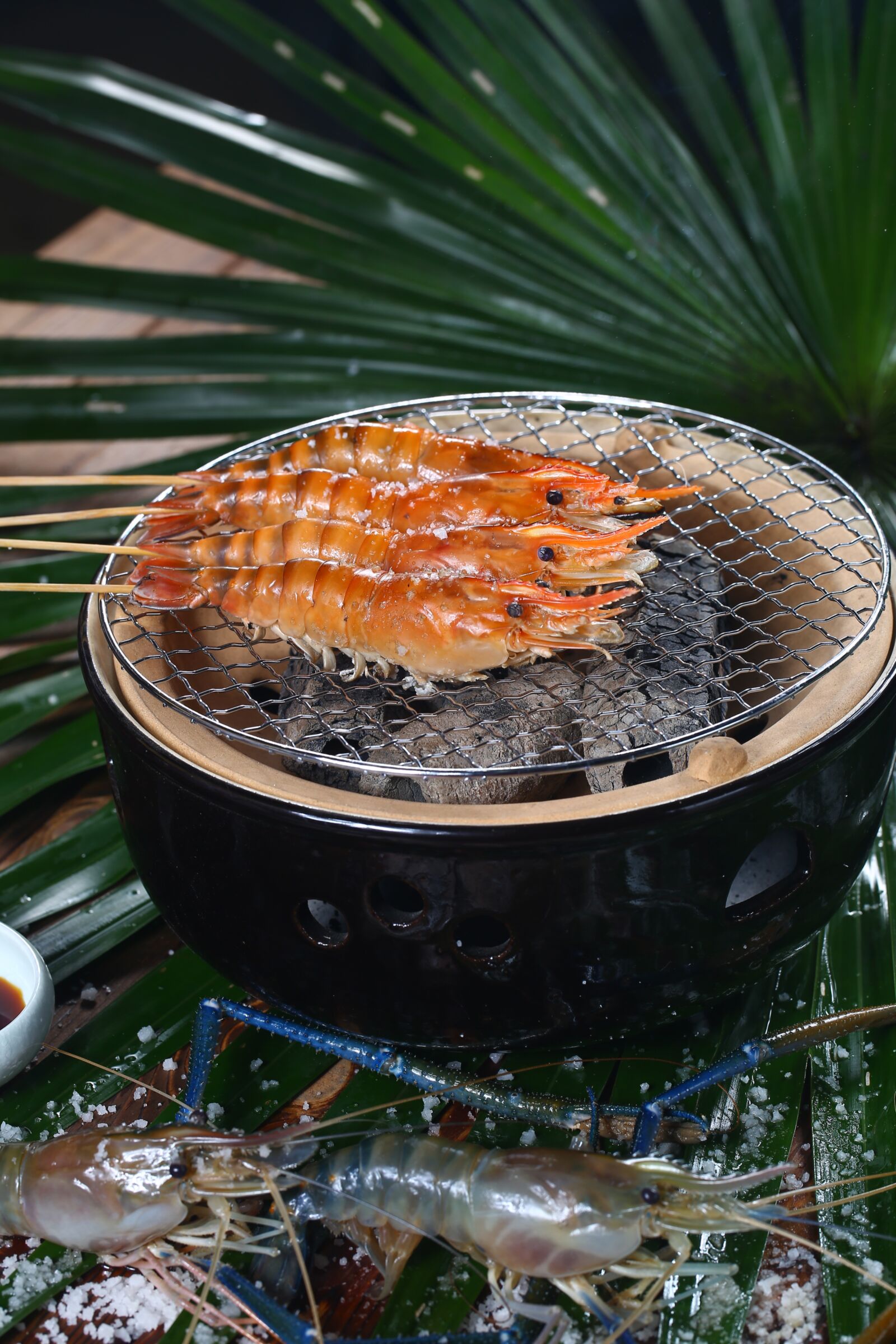 Canon EF 100mm F2.8L Macro IS USM sample photo. Shrimp, grilled shrimp, prawns photography