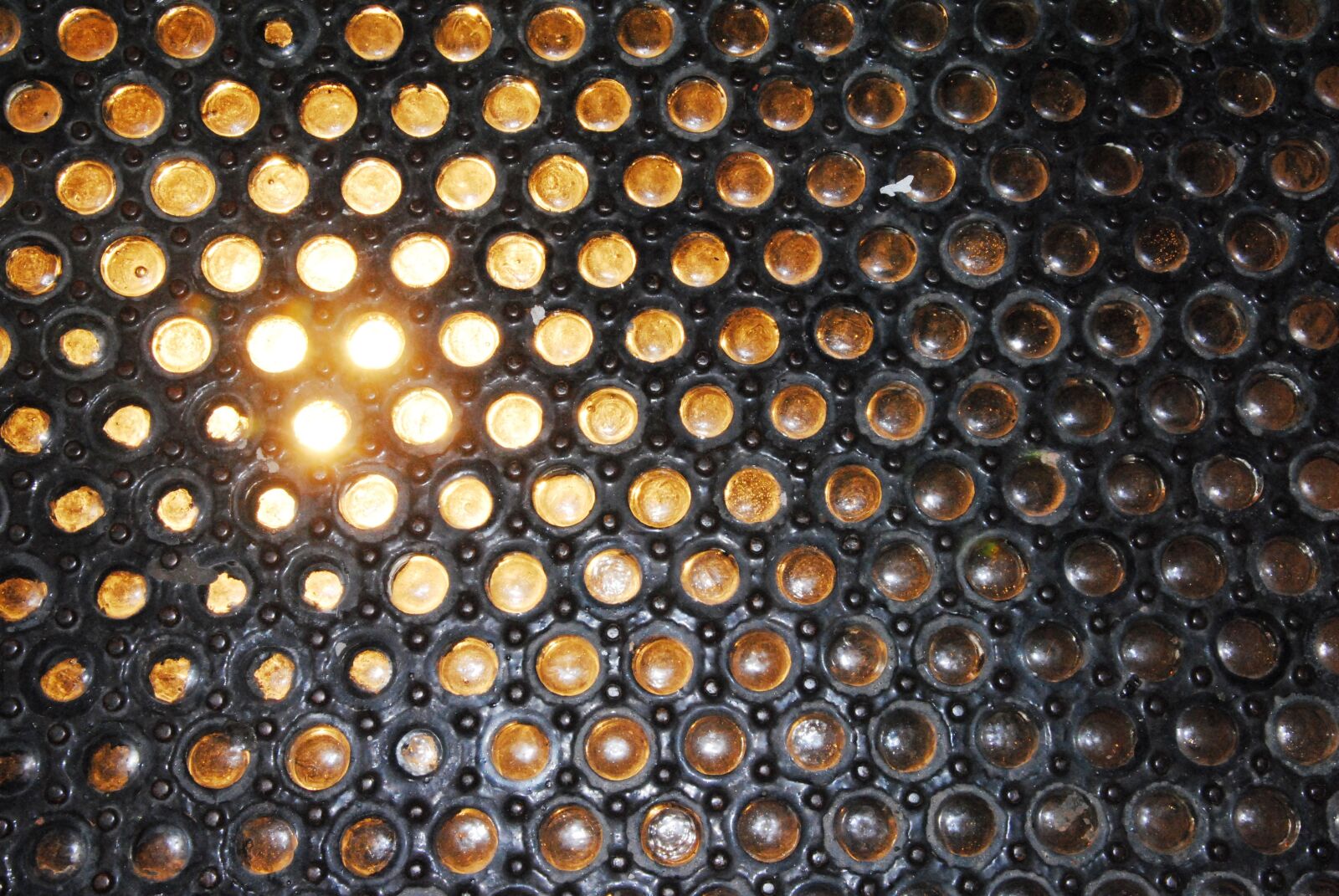 Nikon D3000 sample photo. Structure, light, glass photography
