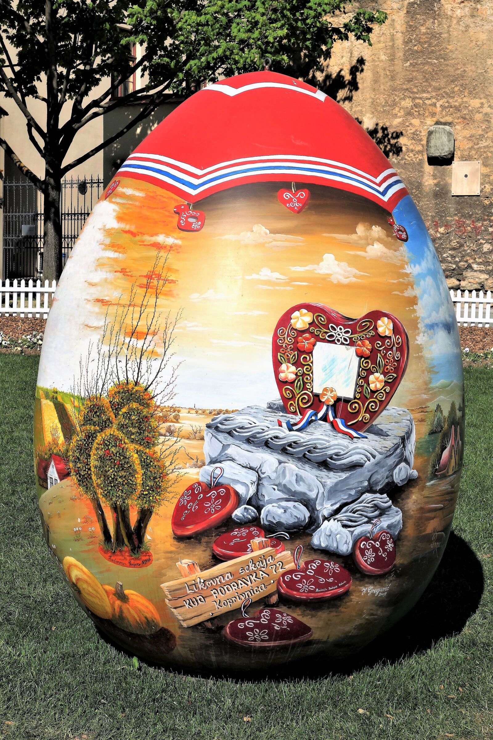 Sony Cyber-shot DSC-RX100 II sample photo. Easter egg, croatian naive photography