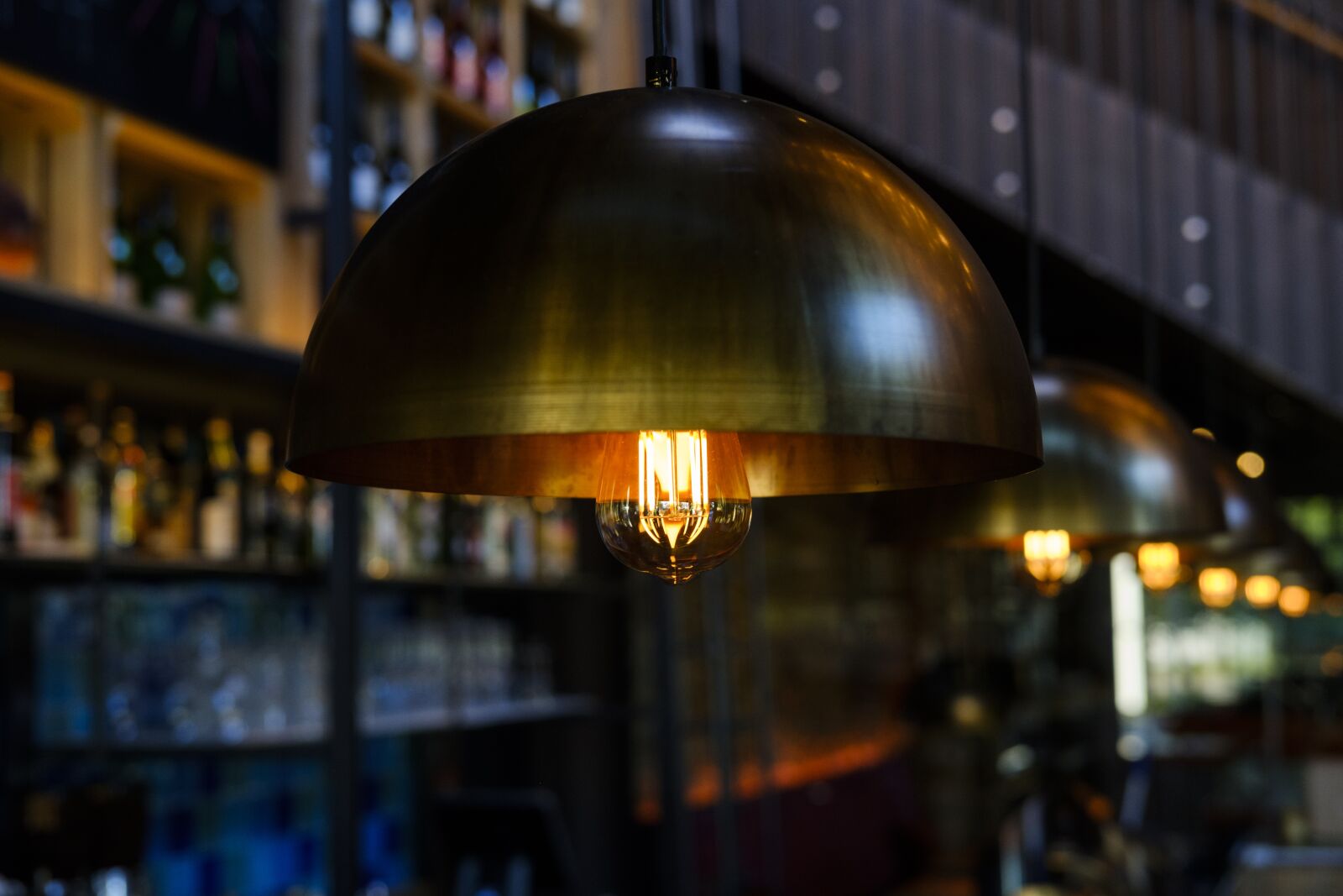 Fujifilm X-T2 + Fujifilm XF 35mm F2 R WR sample photo. Lamp, light, lighting photography