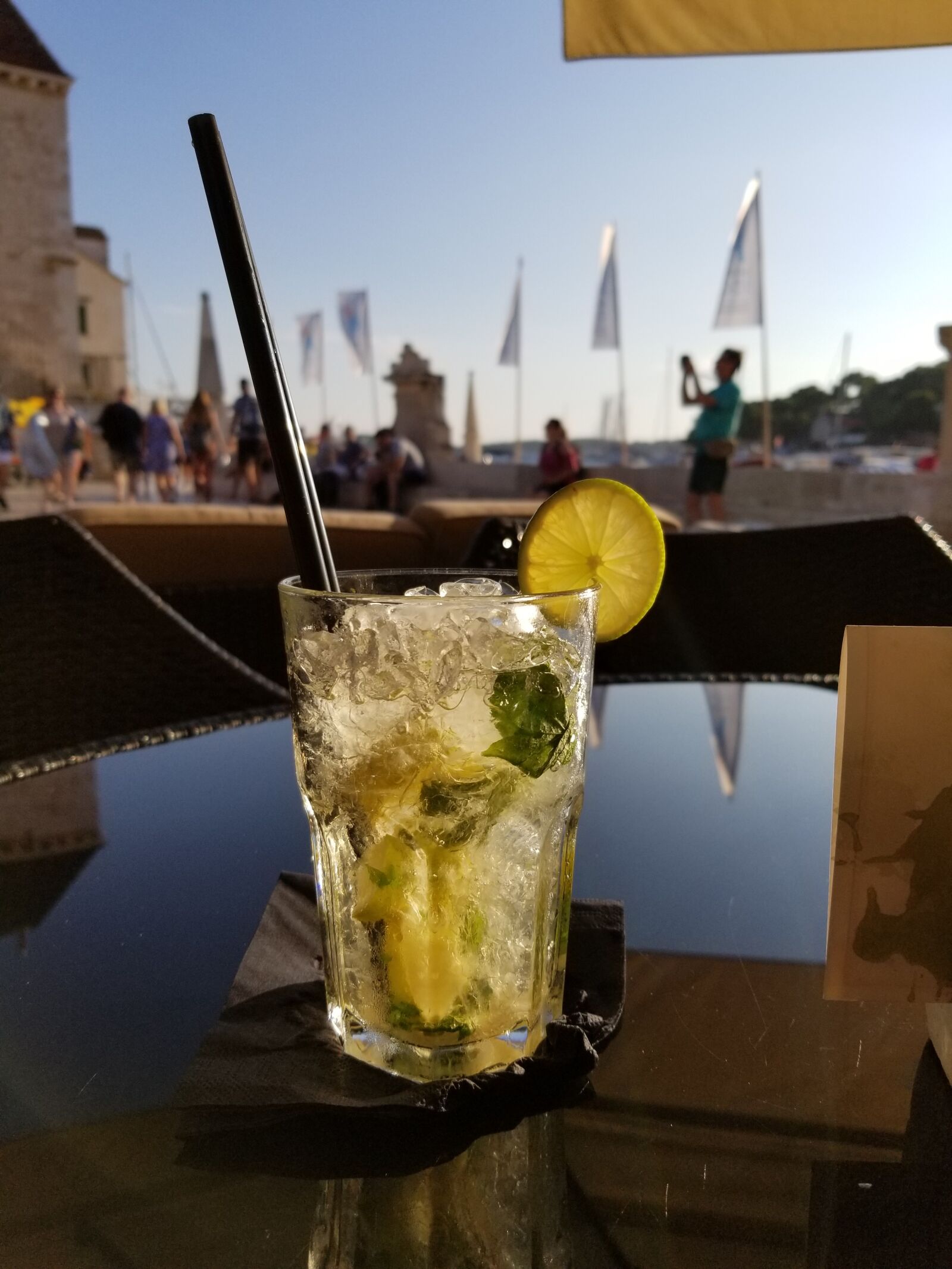 Samsung Galaxy S8 sample photo. Glass, drink, lemon photography