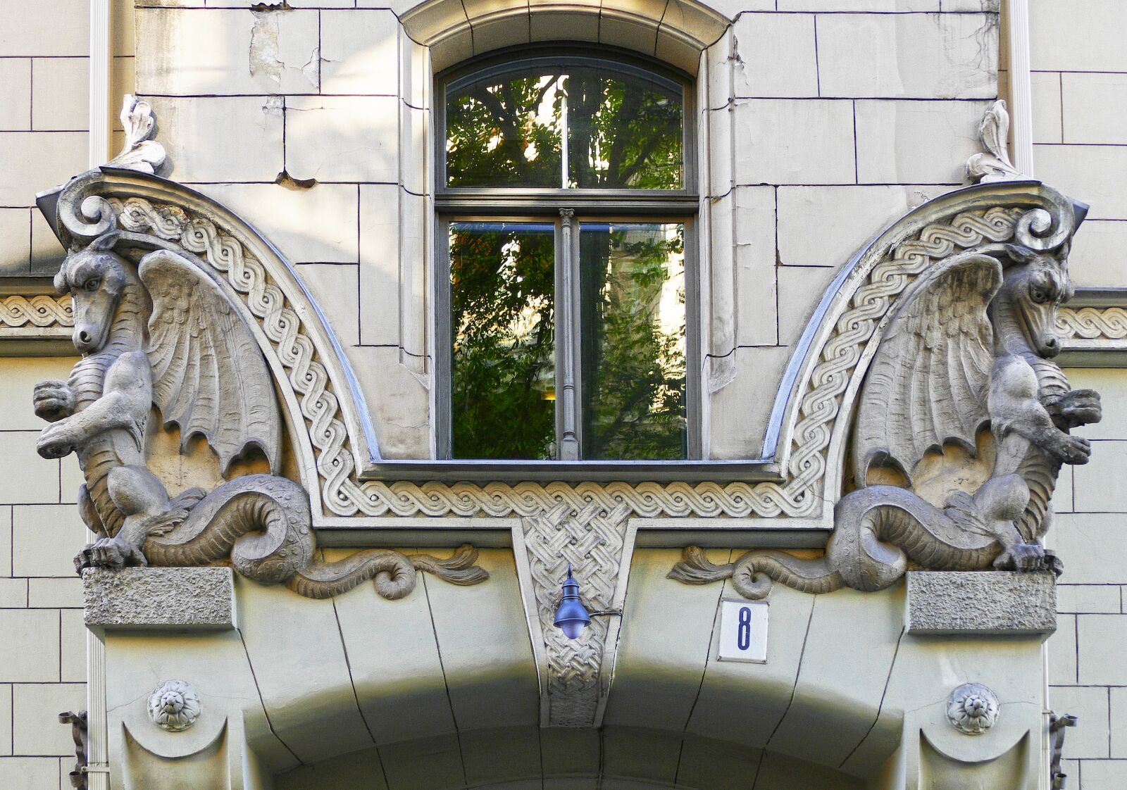 Panasonic Lumix DMC-FZ1000 sample photo. Art nouveau, facade, architecture photography