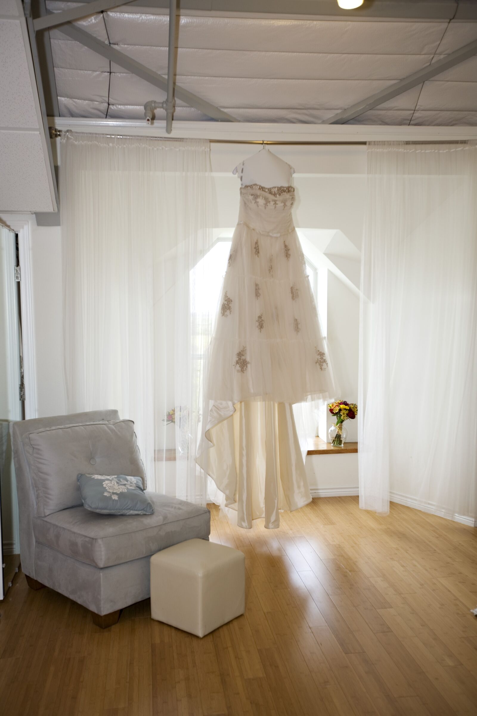Canon EOS 5D sample photo. Dress, wedding, wedding dress photography
