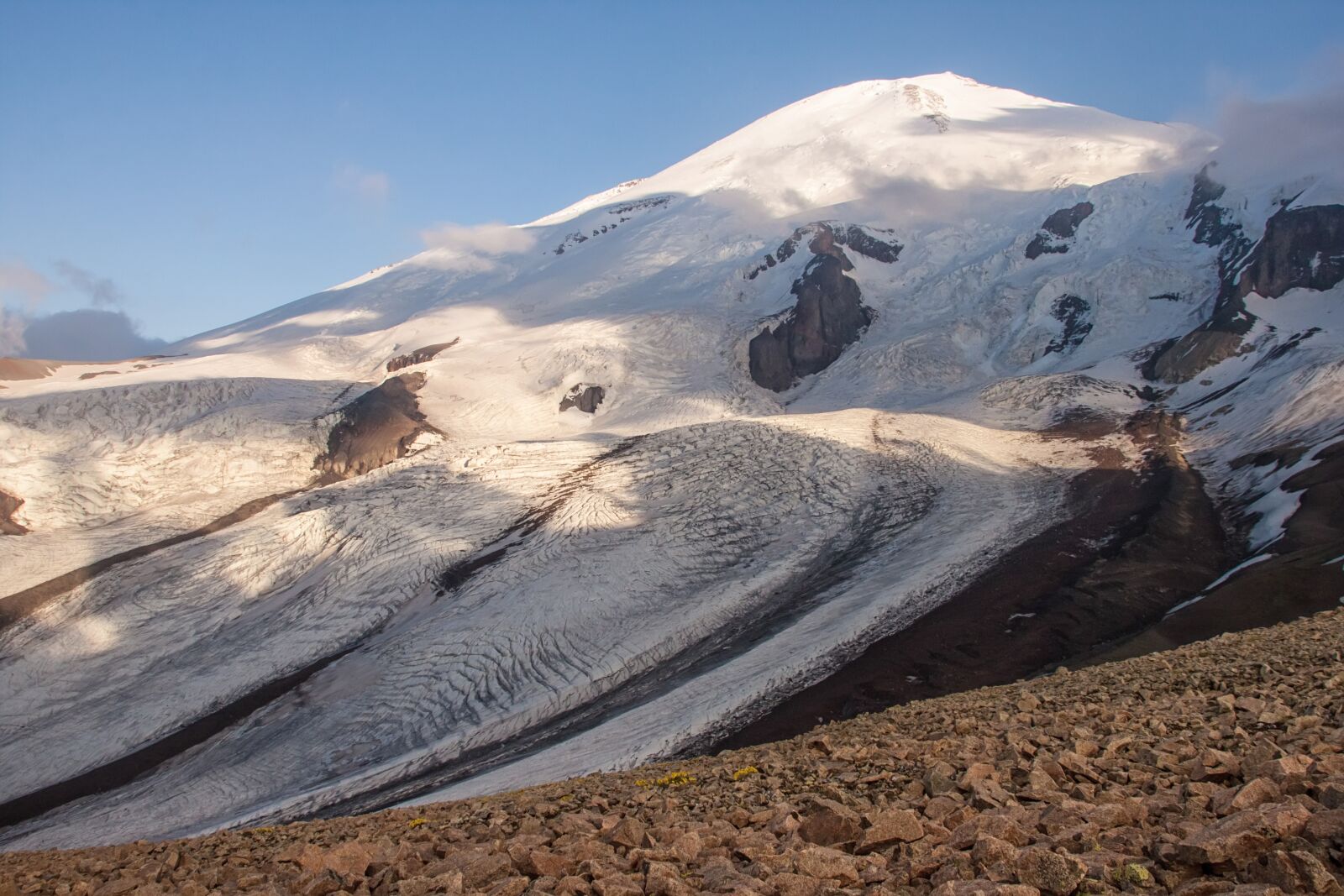 Canon EOS 500D (EOS Rebel T1i / EOS Kiss X3) sample photo. The caucasus, russia, elbrus photography