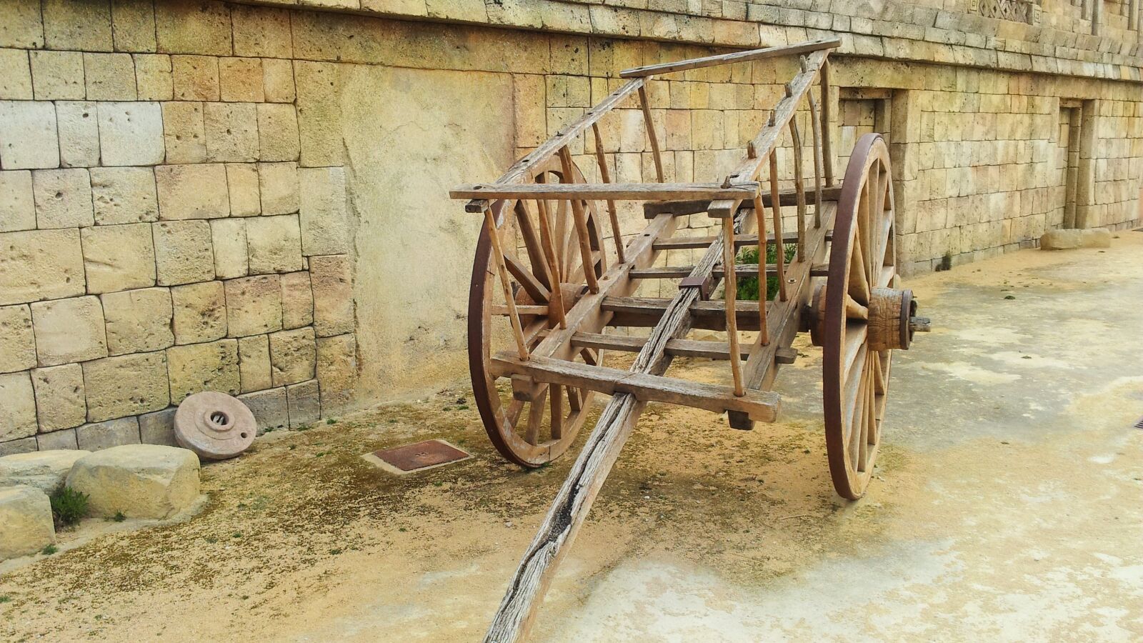 Samsung Galaxy S2 sample photo. Cart, old, neglected photography