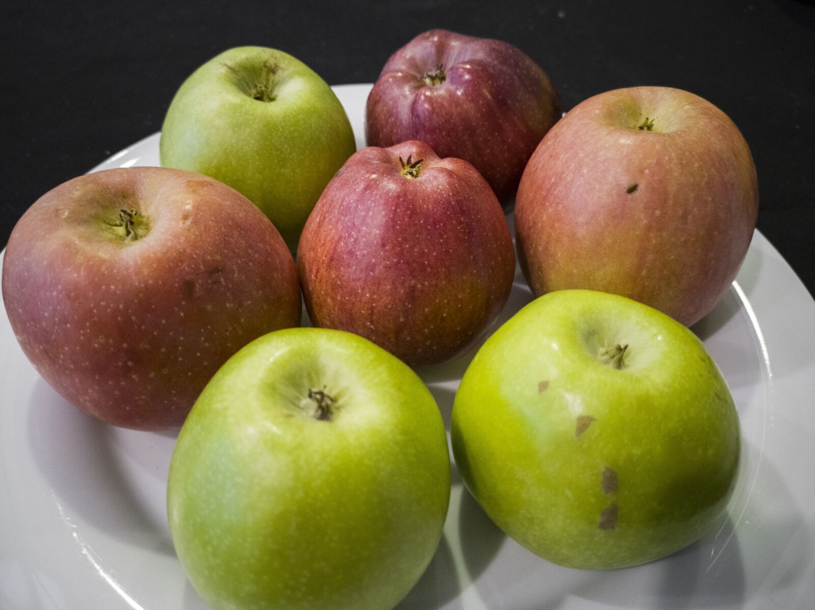 HUAWEI CLT-L09 sample photo. Apple, fruit, healthy photography