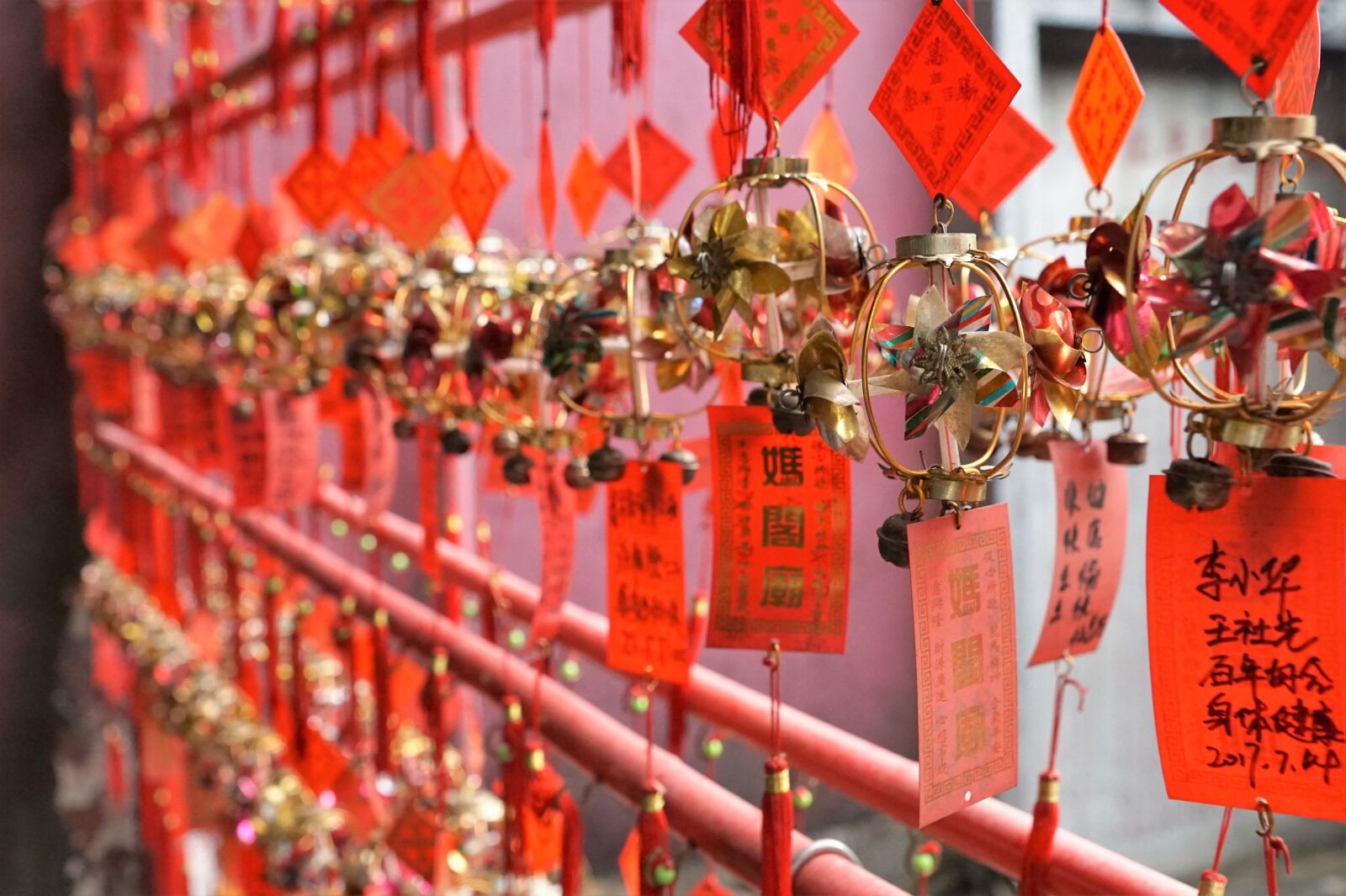 Sony ILCA-77M2 + Sony DT 16-50mm F2.8 SSM sample photo. Celebration, ornament, hang photography