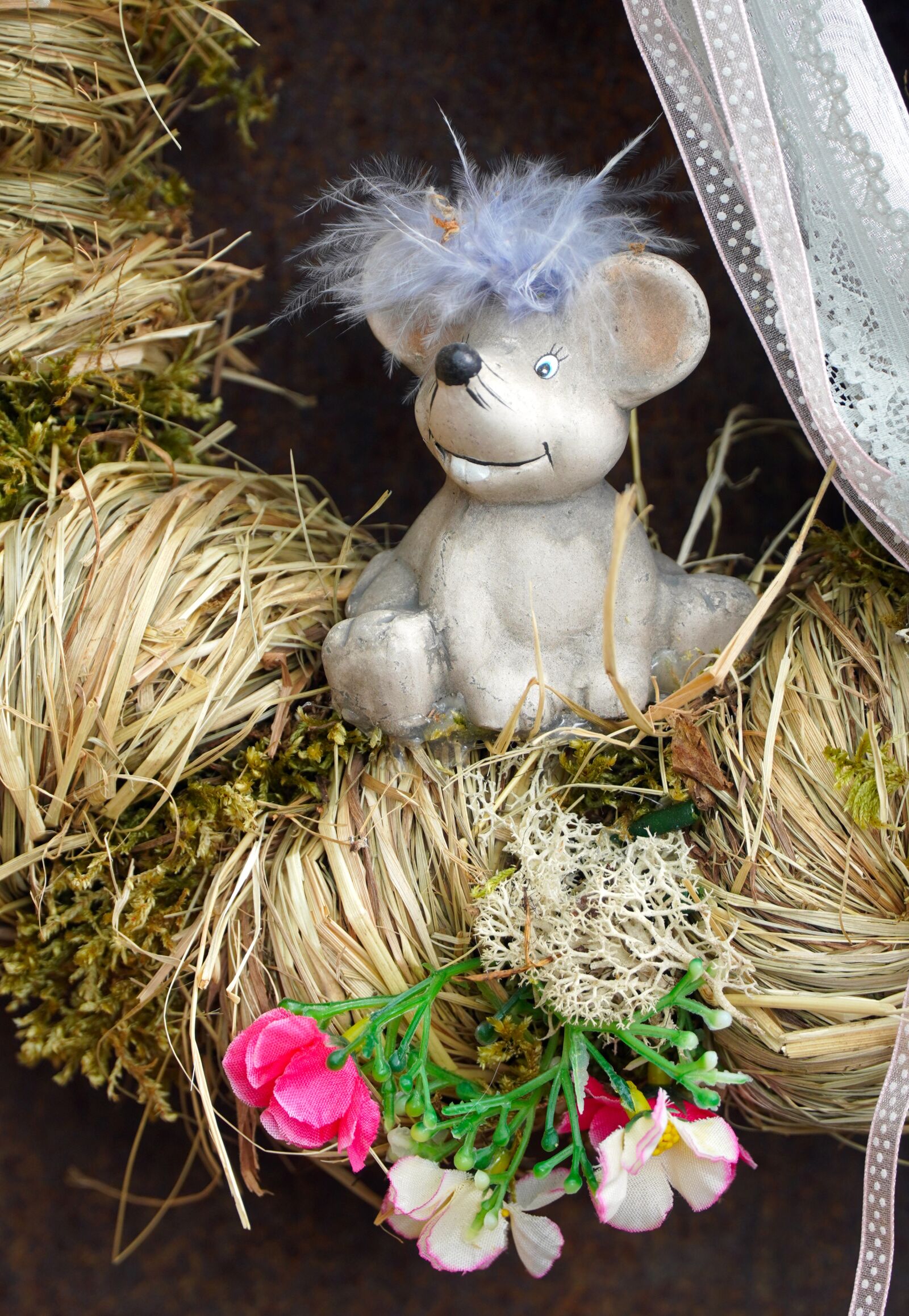 Sony E PZ 18-105mm F4 G OSS sample photo. Easter decoration, wreath, easter photography
