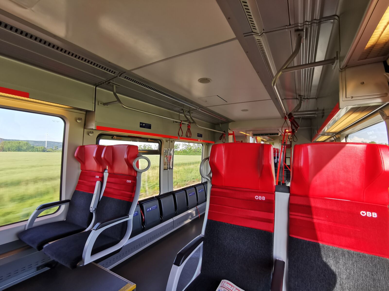HUAWEI P30 sample photo. Train, oebb, railway photography