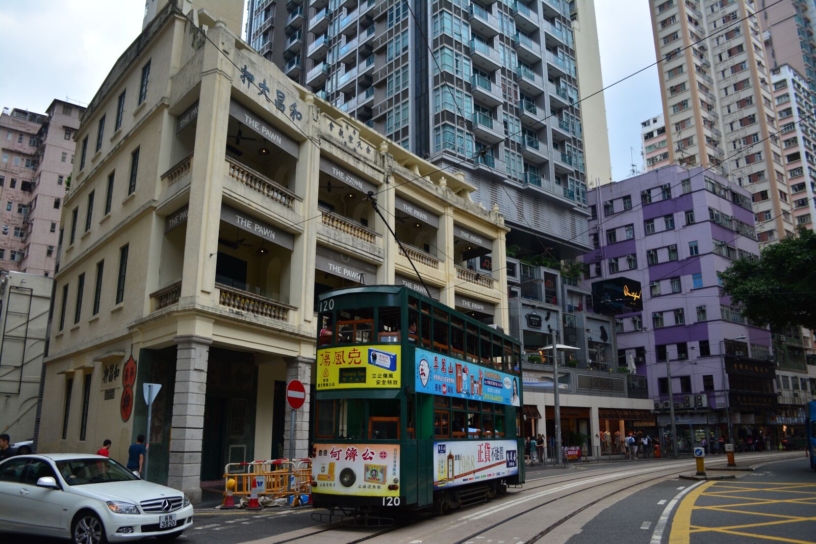 Nikon D5200 sample photo. Hongkong, tram, railway photography