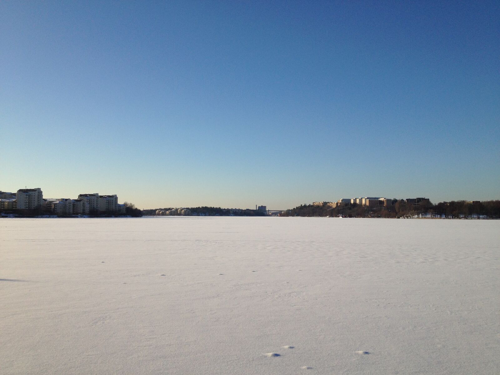 Apple iPhone 4S sample photo. Ice photography