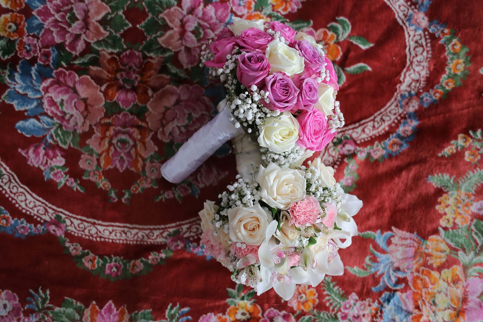 Canon EF 28mm F1.8 USM sample photo. Bouquet, flower, decoration, rose photography