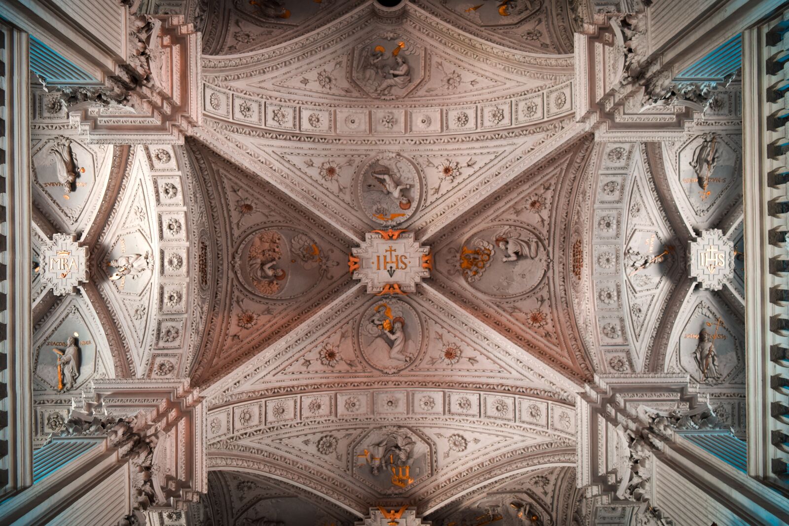 Nikon D3300 sample photo. Church, architecture, religion photography
