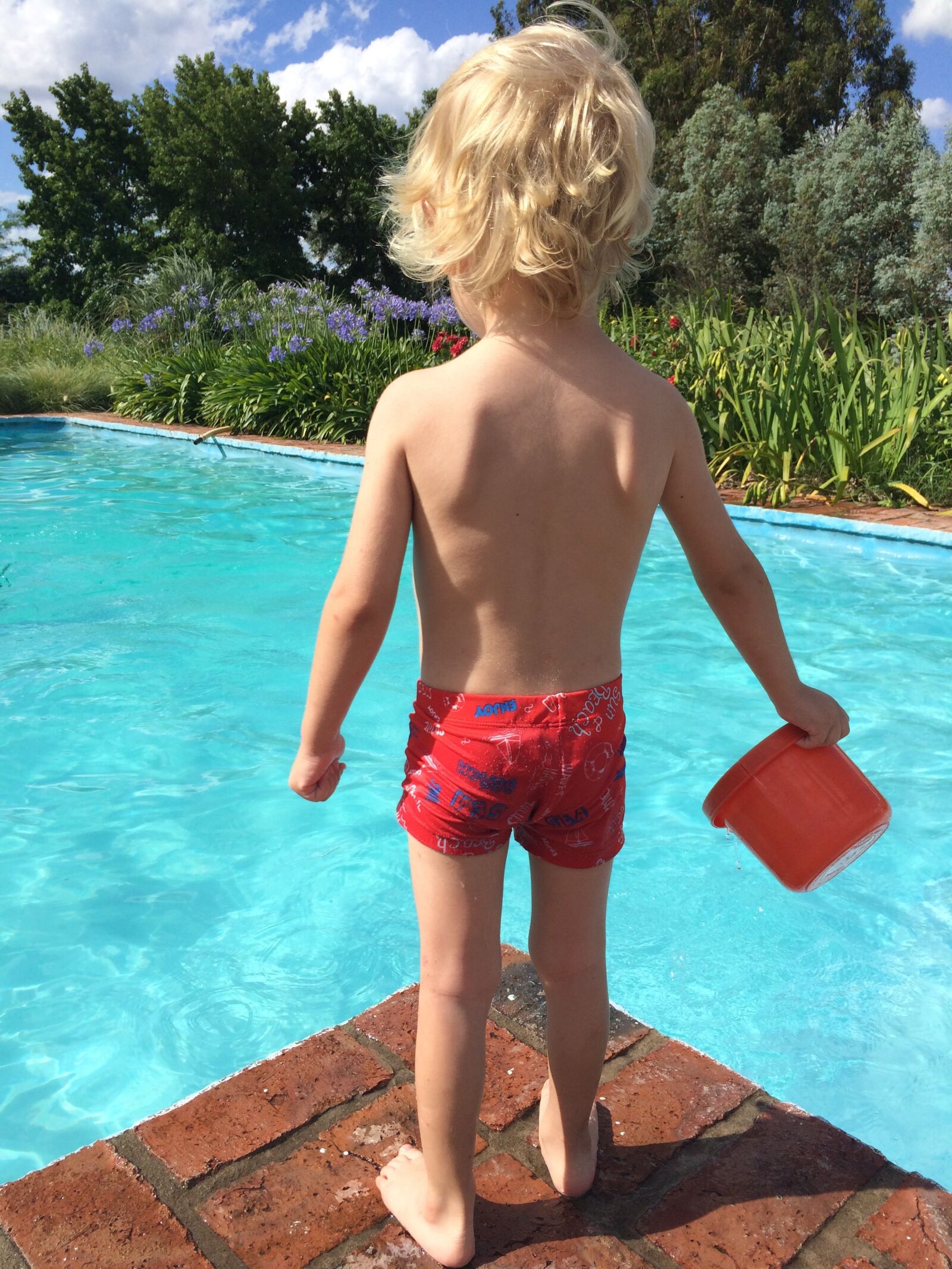 iPhone 5s back camera 4.15mm f/2.2 sample photo. Summer, pool, children photography