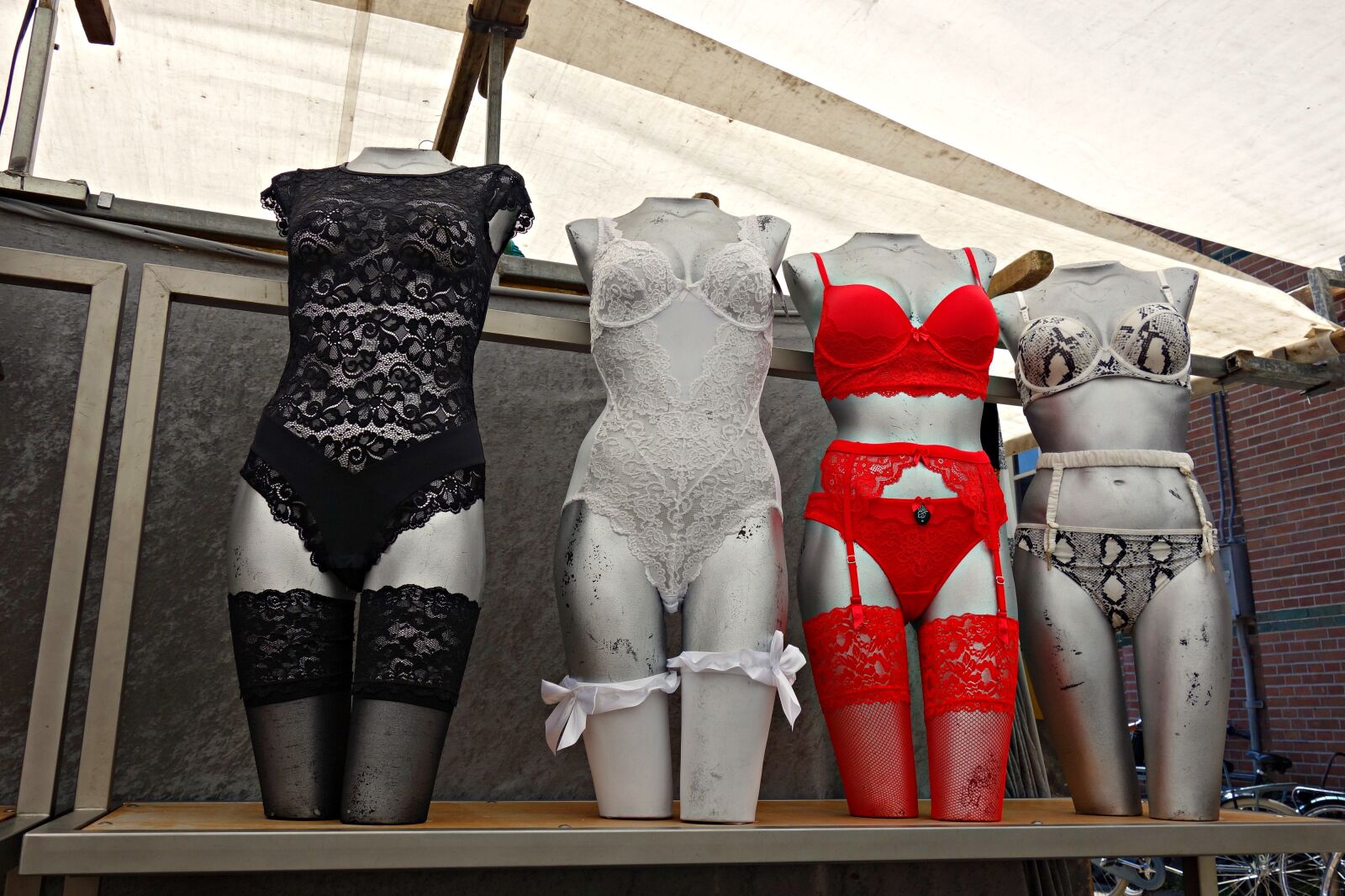 Sony Cyber-shot DSC-RX100 sample photo. Doll, dummy, mannequin photography