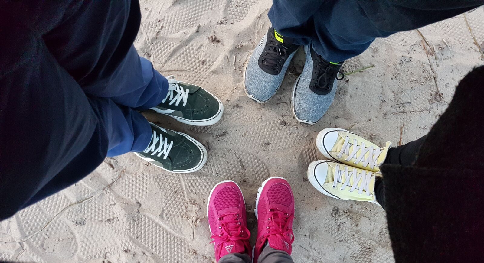 Samsung Galaxy S7 Edge sample photo. Shoes, sneakers, stand in photography