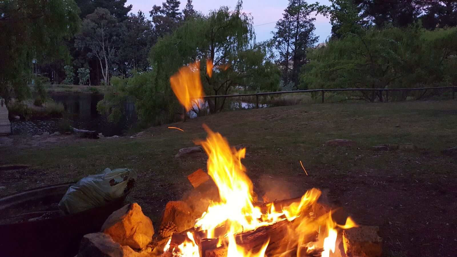 Samsung Galaxy S6 sample photo. Fire, camping, campfire photography