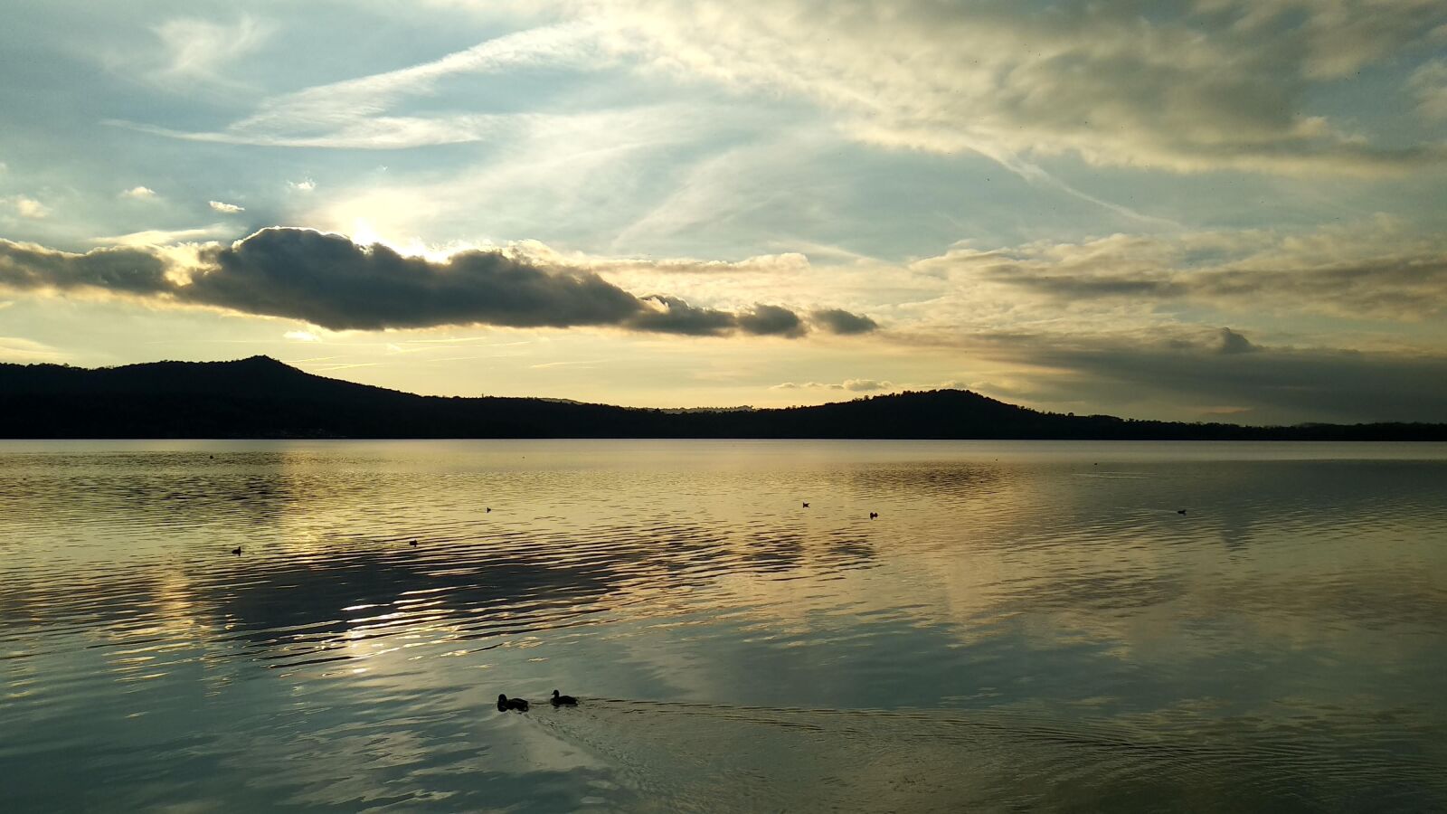 Xiaomi Mi A1 sample photo. Lake, viverone, landscape photography