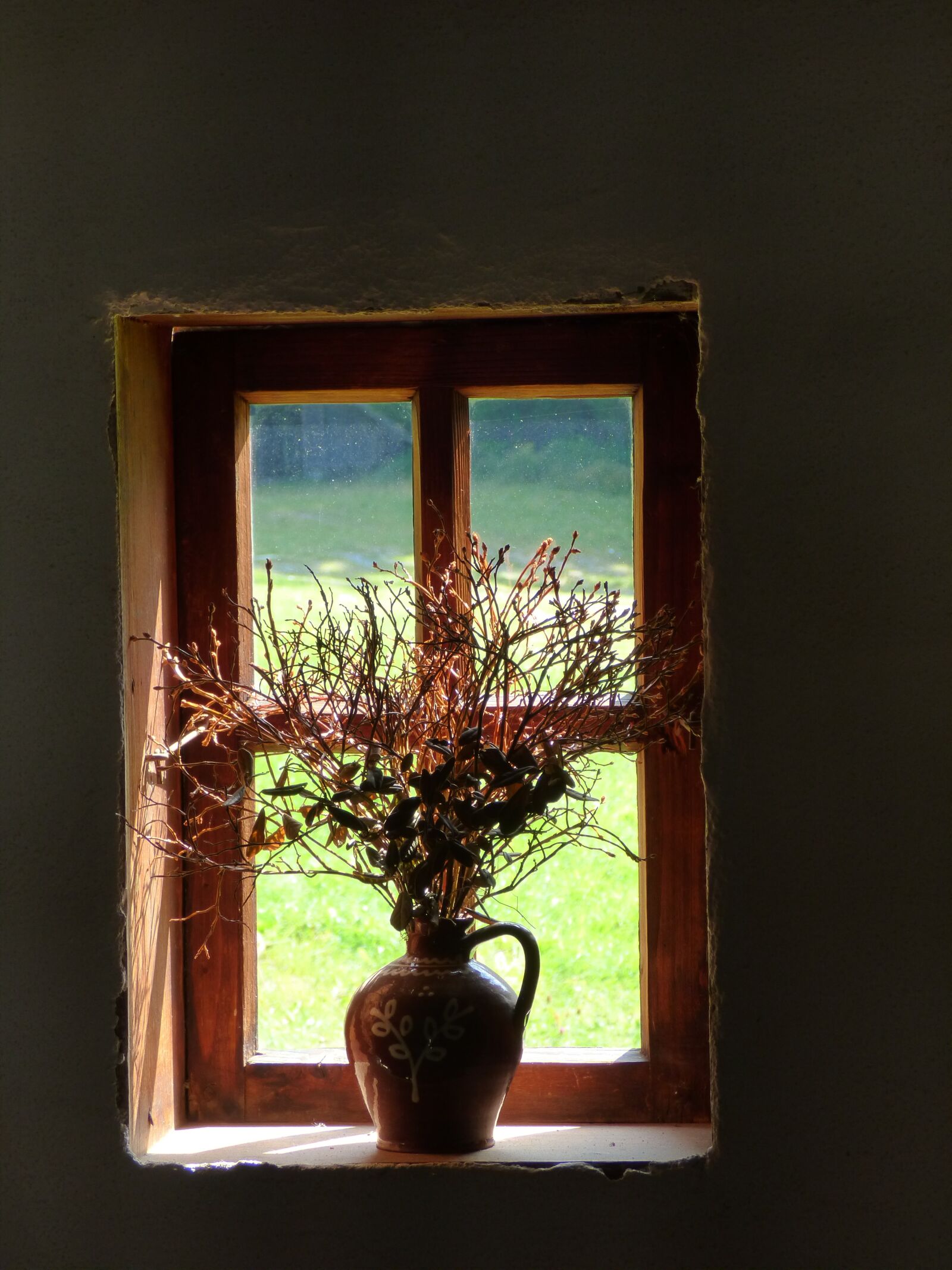 Panasonic DMC-FZ72 sample photo. Window, old, still life photography