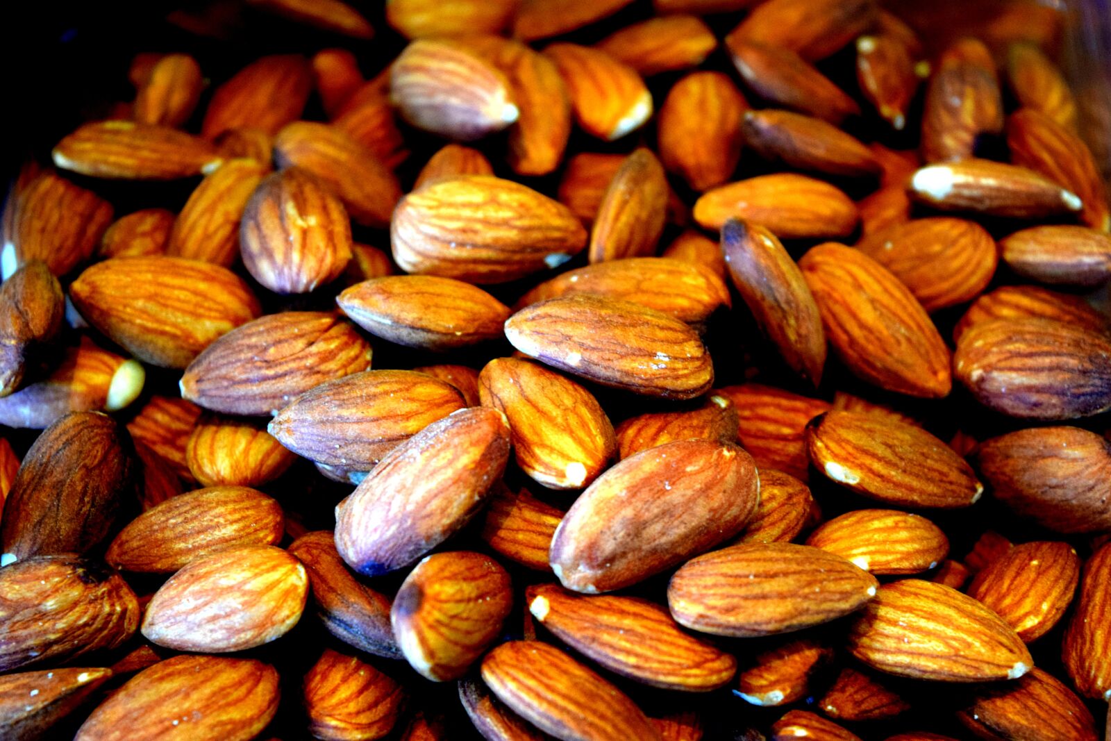 Nikon D3300 sample photo. Almonds, nuts, food photography