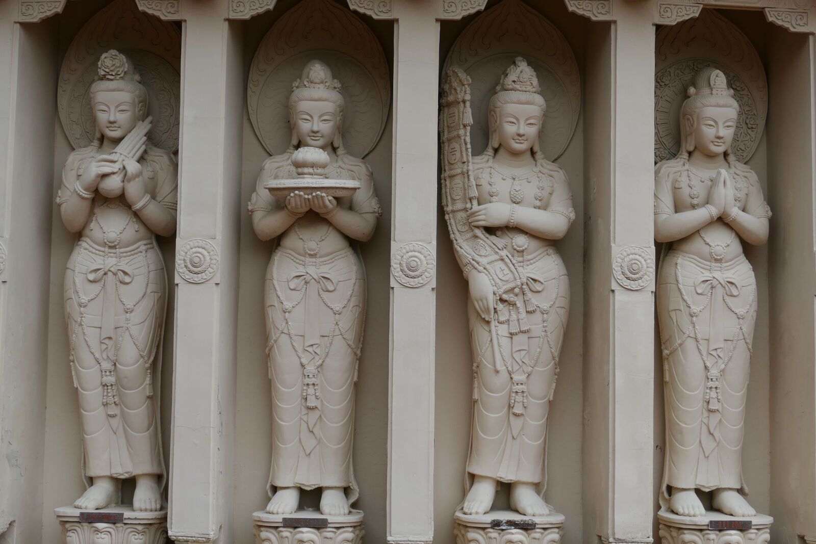 Panasonic Lumix DMC-FZ1000 sample photo. Temple, buddhism, temple complex photography