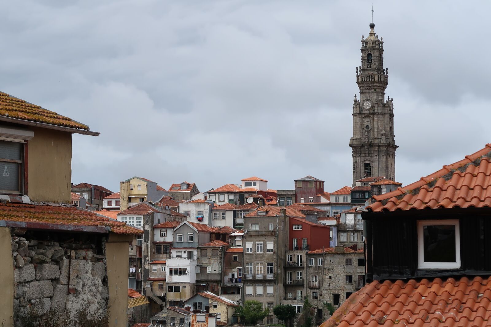 Canon PowerShot G7 X Mark II sample photo. Porto, old, building photography