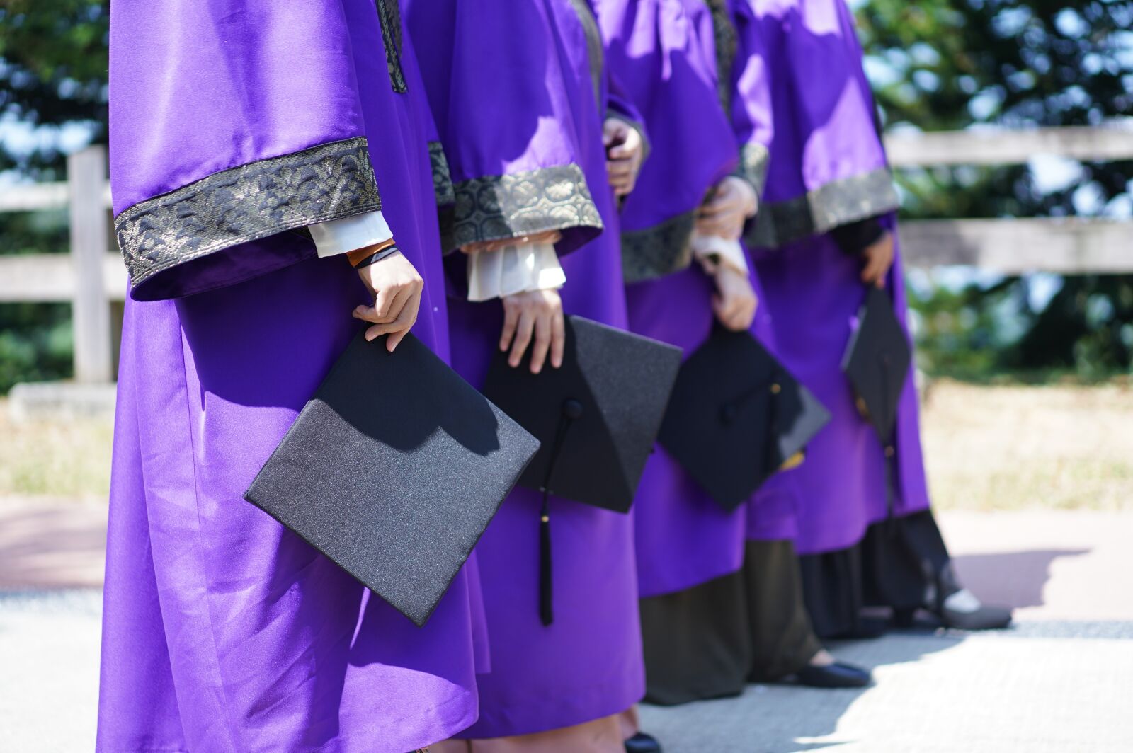 Sony a7 III + Sony Sonnar T* FE 55mm F1.8 ZA sample photo. Convocation, mortar board, graduation photography