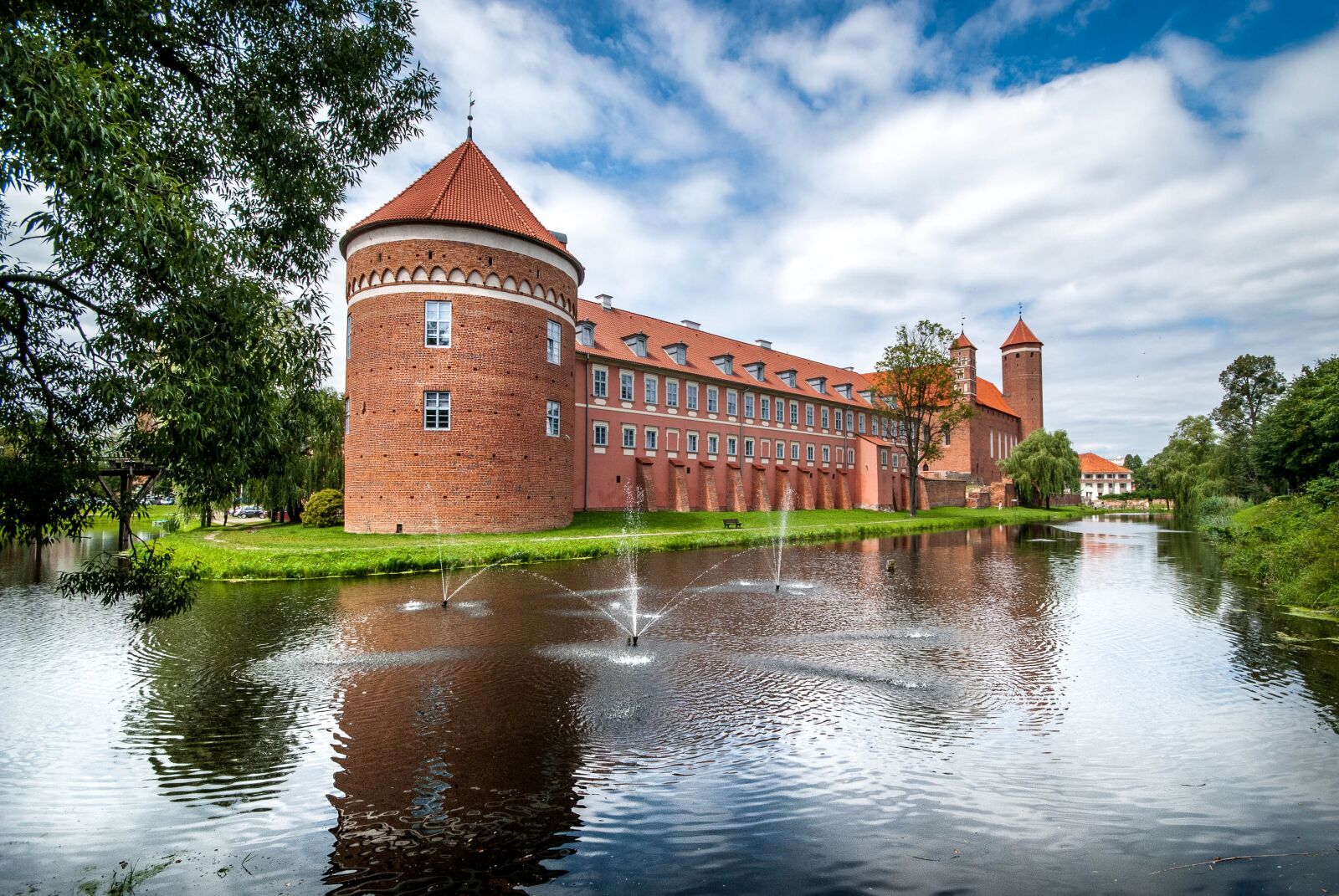 Nikon D60 sample photo. Castle, clouds, sky photography
