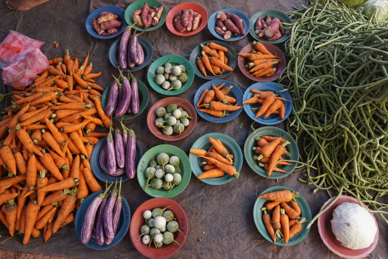 Sony a6000 sample photo. Vegetables, carrots, aubergine photography