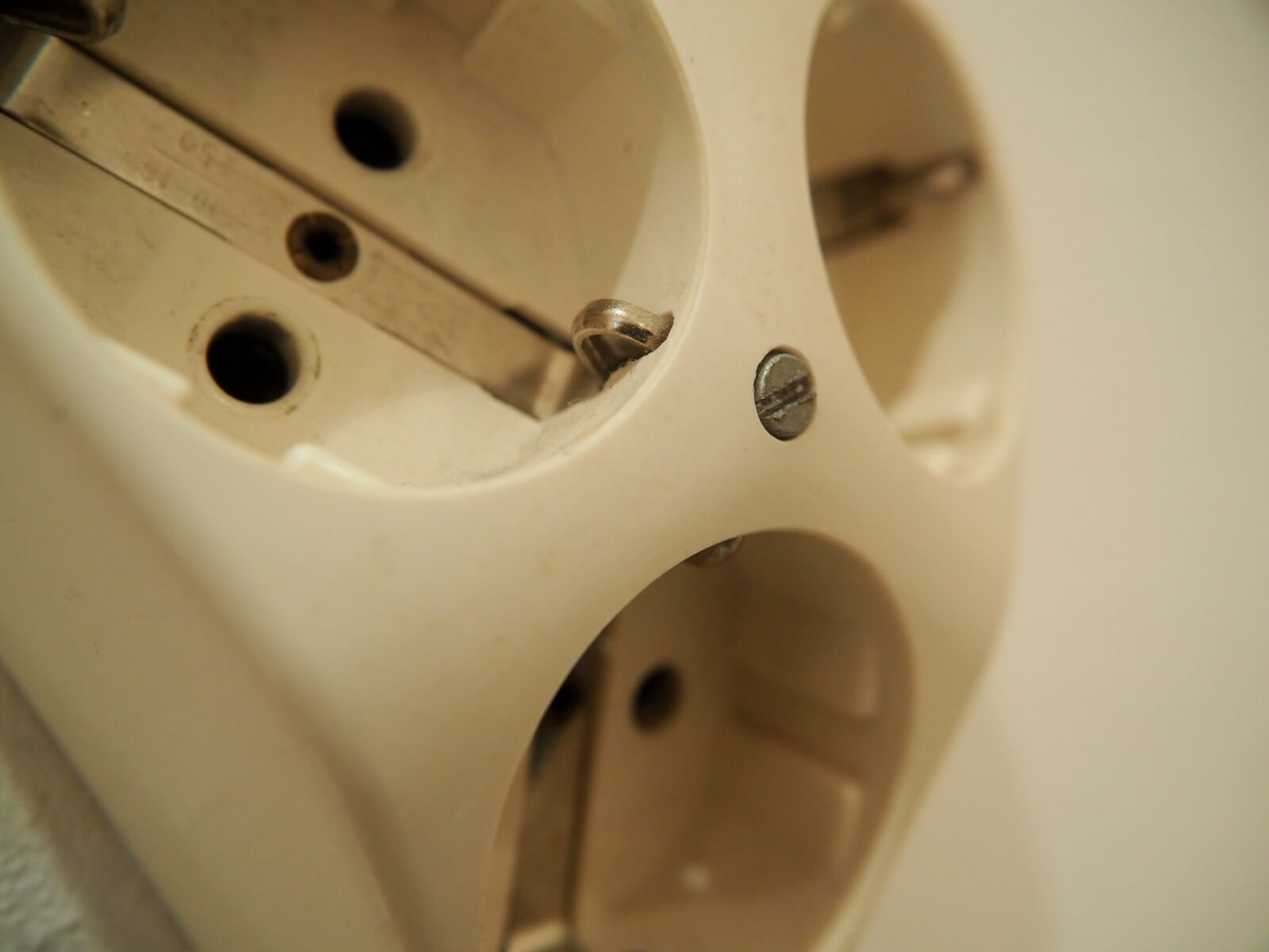 Olympus OM-D E-M10 sample photo. Sockets, current, electricity photography
