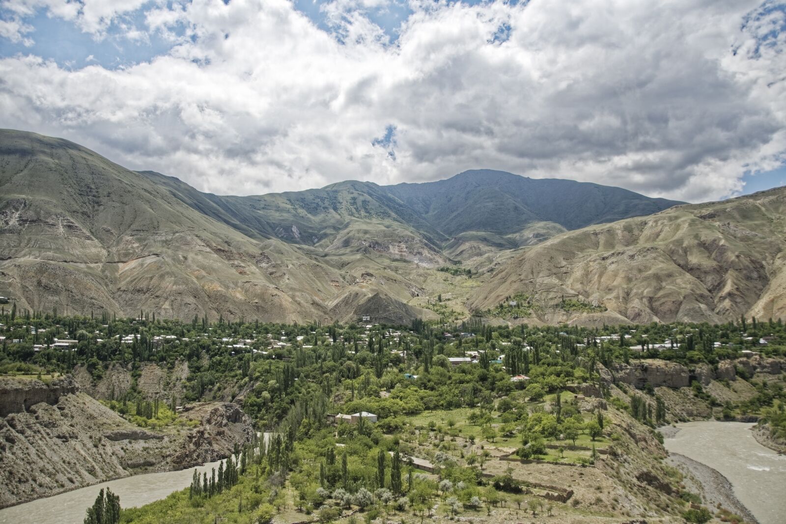 Nikon D500 sample photo. Tajikistan, zerabad, city photography
