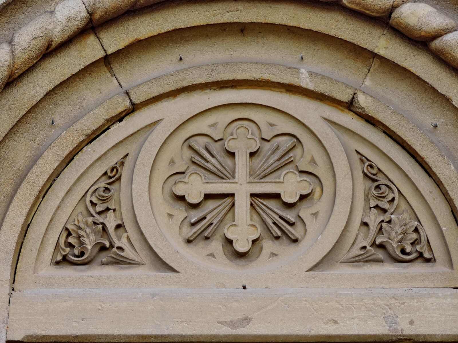 Nikon Coolpix P520 sample photo. Arch, christianity, cross, detail photography