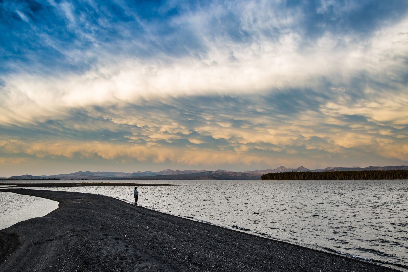 Canon EF 24mm F1.4L II USM sample photo. Storm, clouds, clearing photography