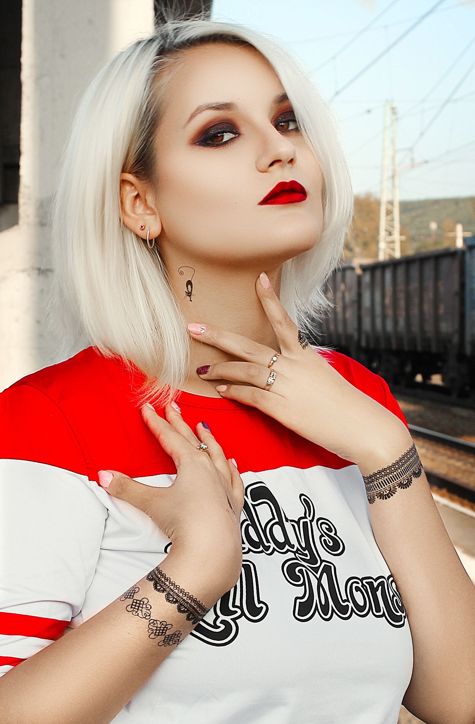 Canon EOS 1200D (EOS Rebel T5 / EOS Kiss X70 / EOS Hi) sample photo. Lovely, woman, fashion photography