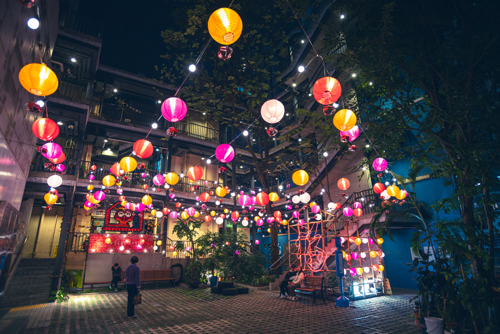 Canon EOS RP sample photo. Courtyard - wanchai, hong photography