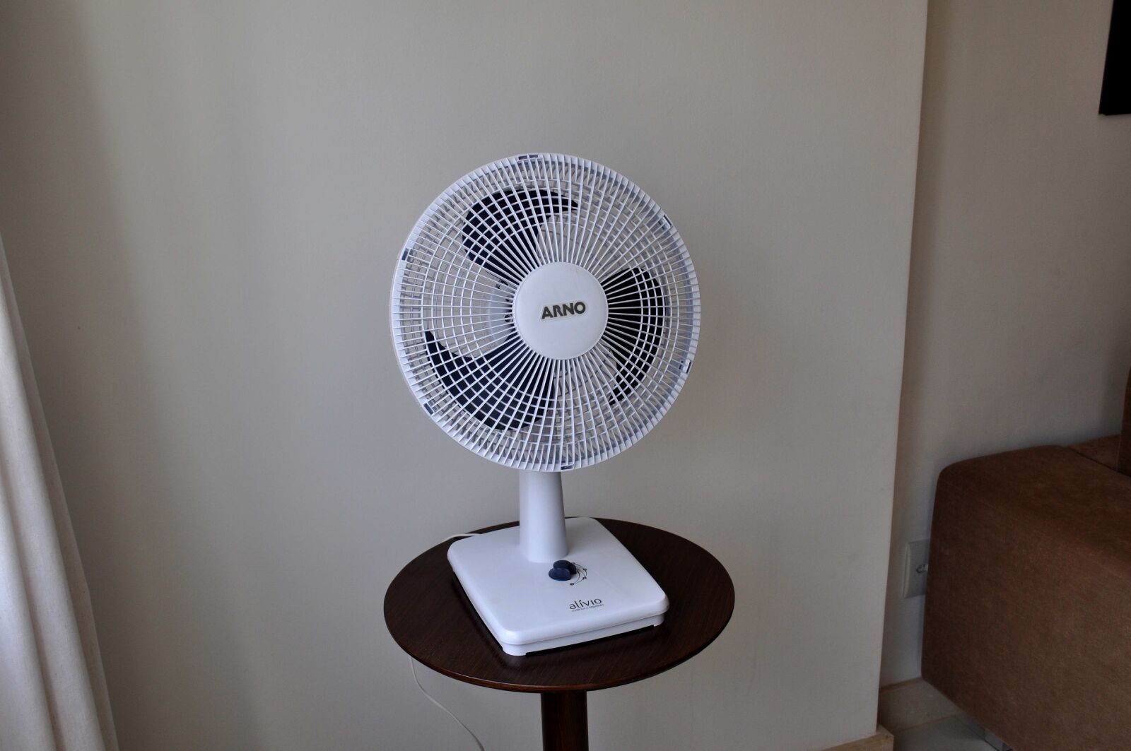 Nikon D5000 sample photo. Electric, fan, room, small photography