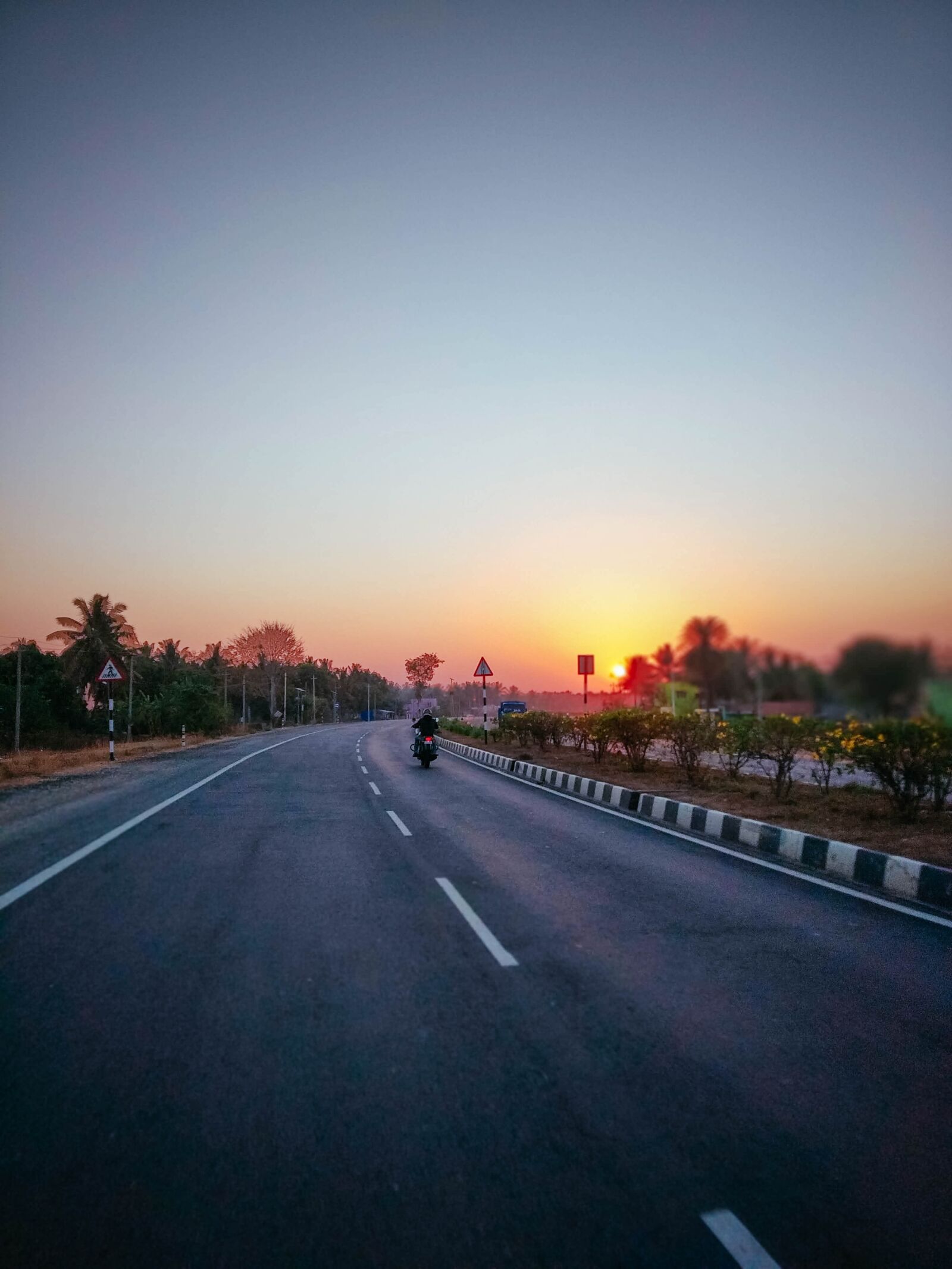 Xiaomi Redmi Y2 sample photo. Ride, bangalore highway, sunrise photography