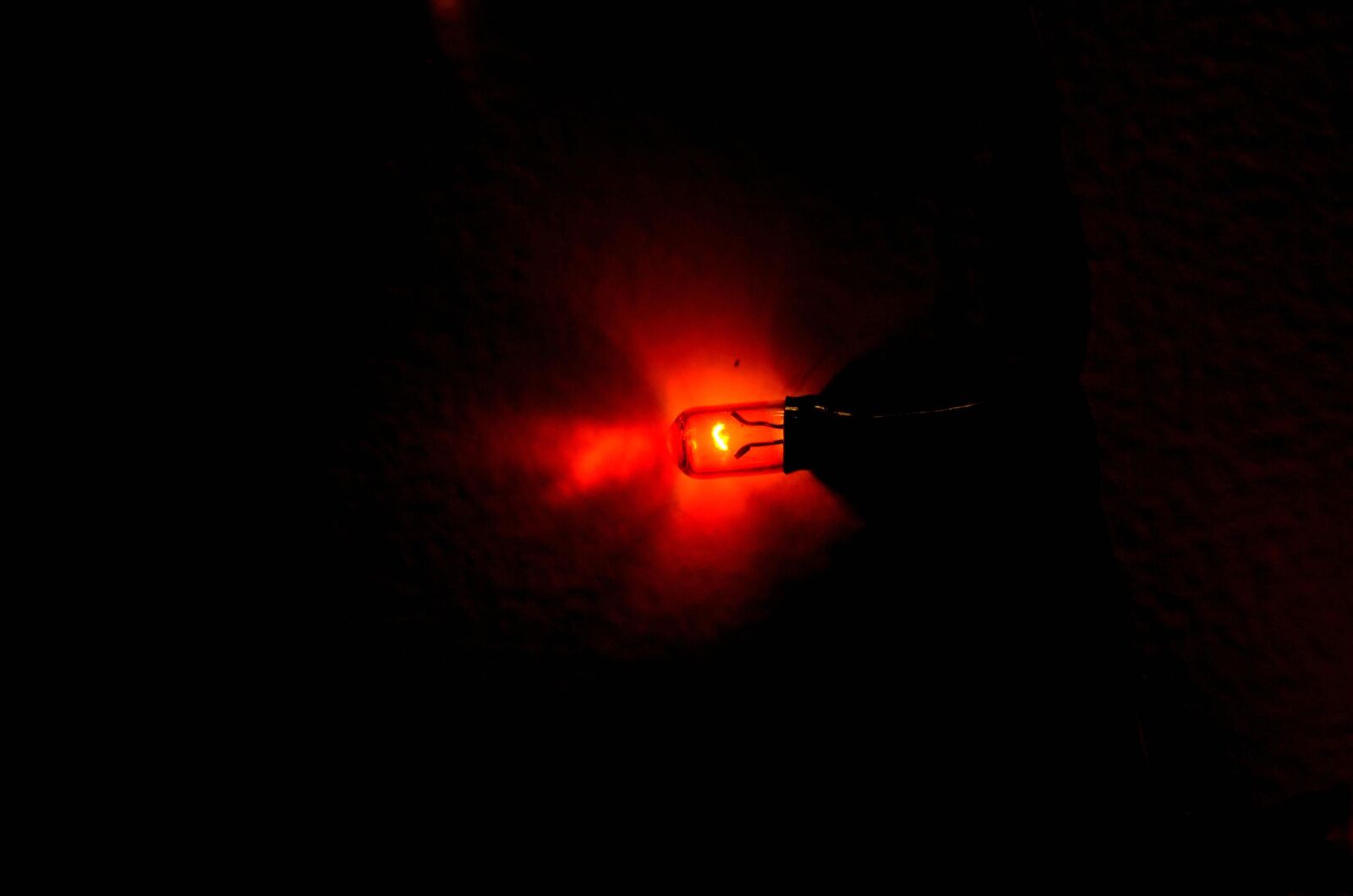 Nikon D5100 sample photo. Light, red, light bulb photography
