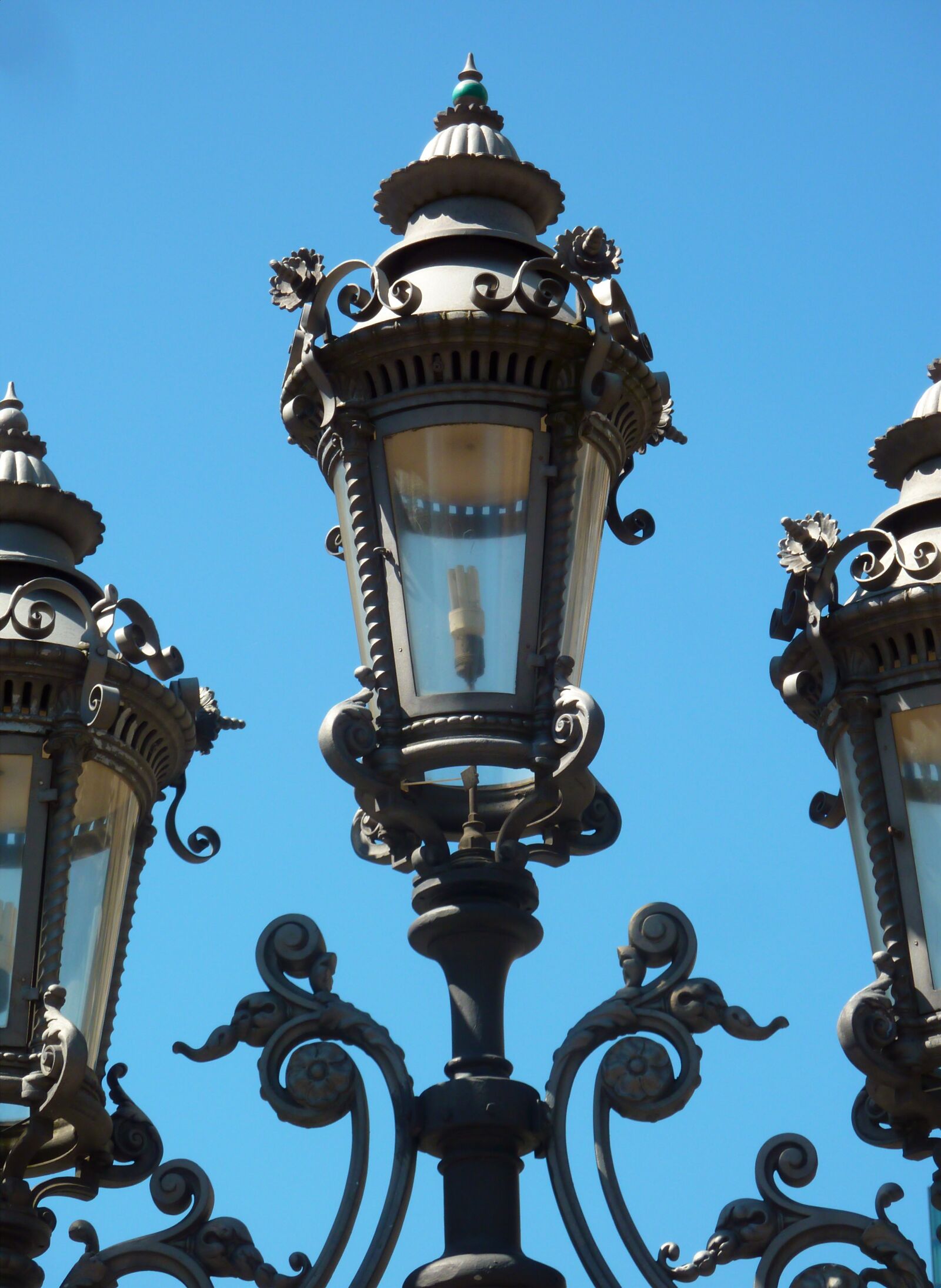 Panasonic DMC-TZ7 sample photo. Candelabra, old, lighting photography