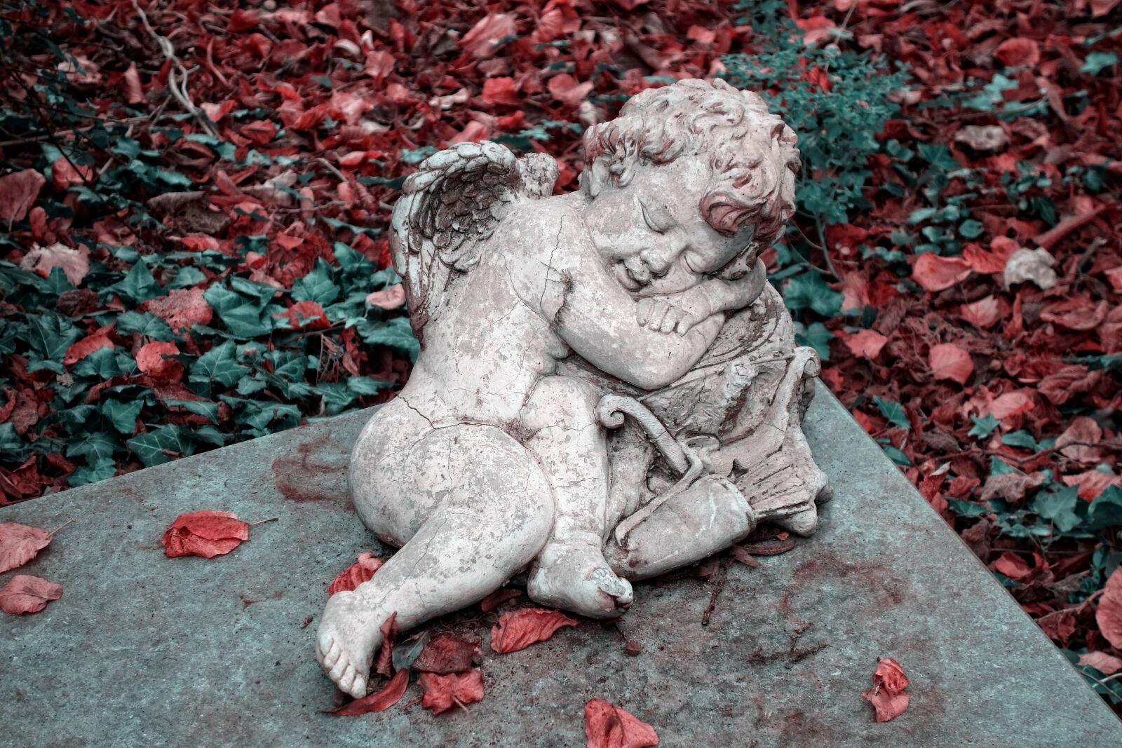 Sony Cyber-shot DSC-RX100 sample photo. Angel, cherub, sculpture photography