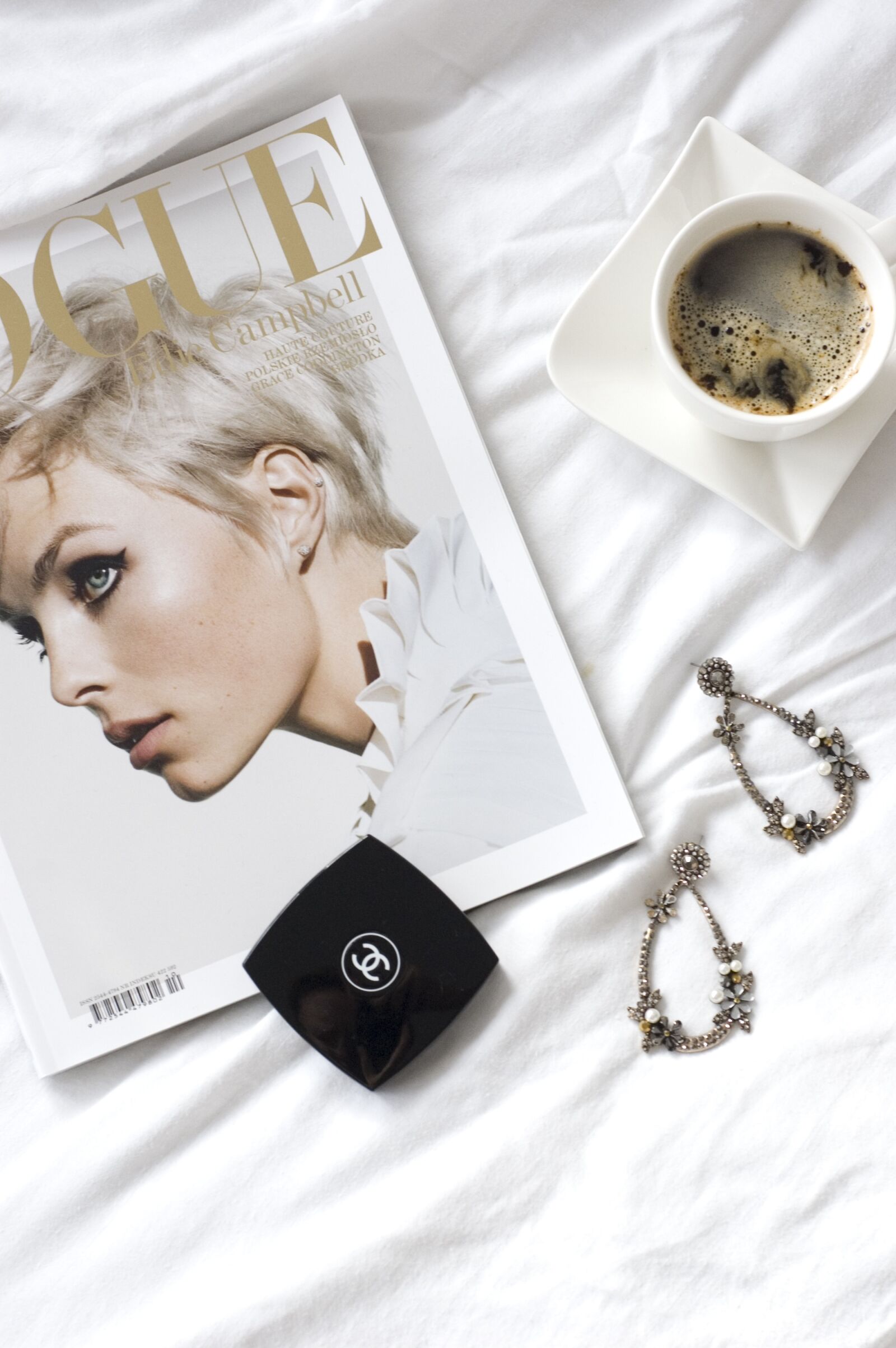 Nikon D40 sample photo. Vogue, magazine, fashion photography