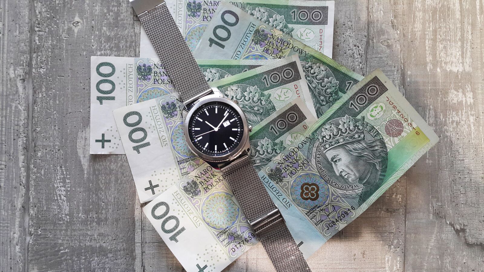 Samsung Galaxy Note4 sample photo. Money, watch, clock photography