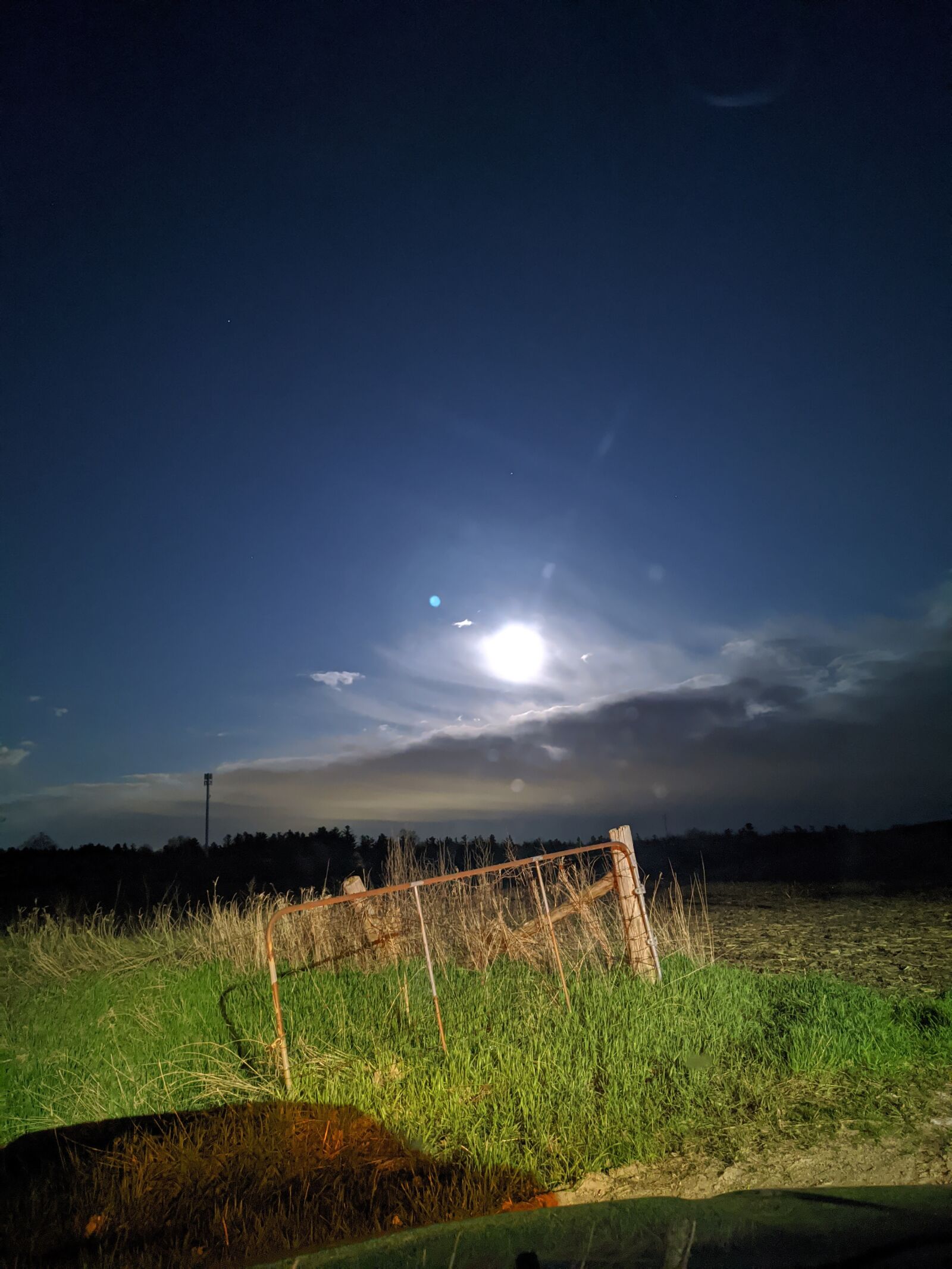 Google Pixel 4 sample photo. Night, field, moon photography
