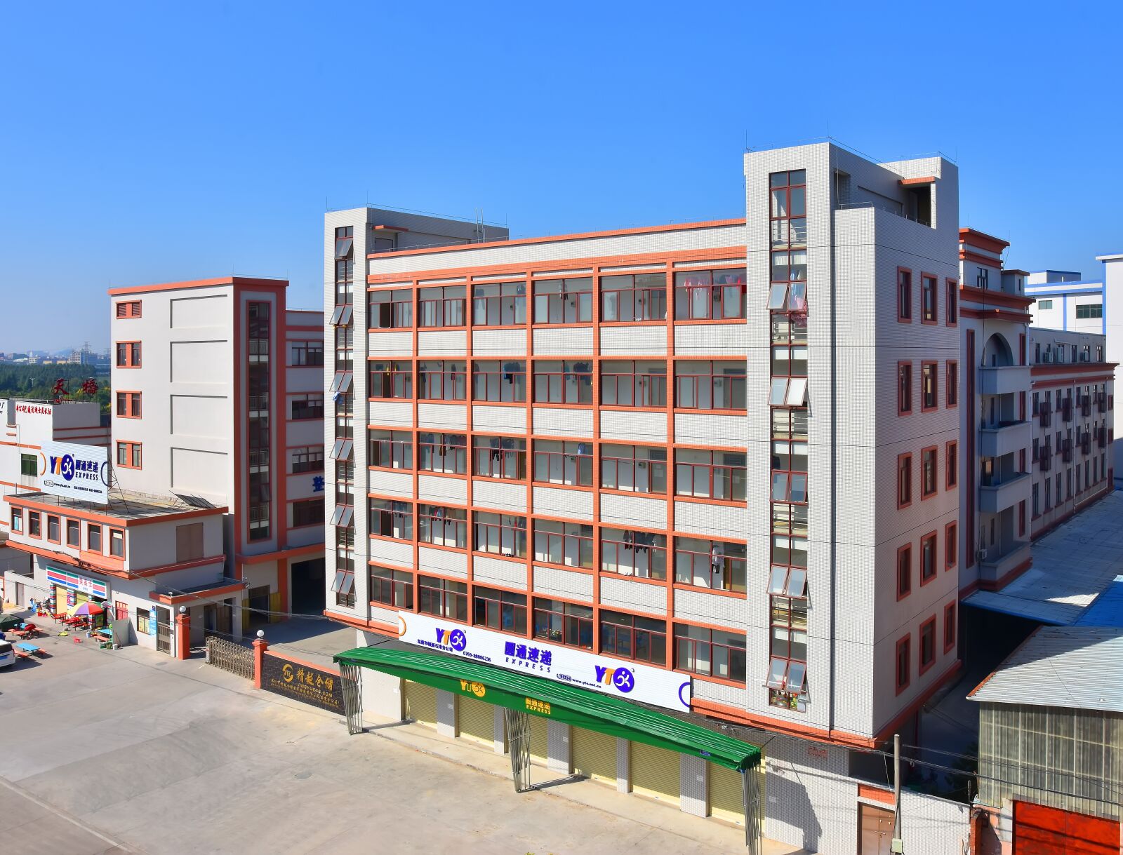 Nikon D7200 sample photo. Office panorama, warehouse exterior photography