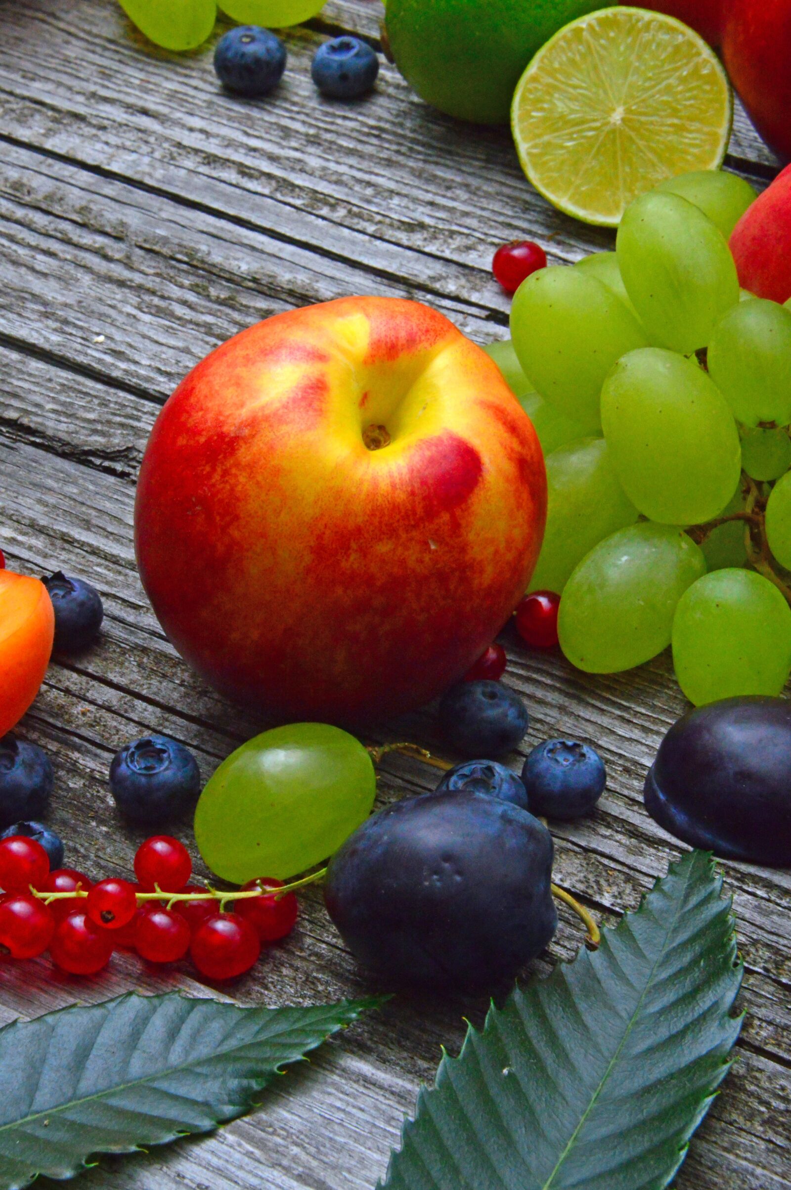 Nikon D3200 sample photo. Fruits, melon, peach photography