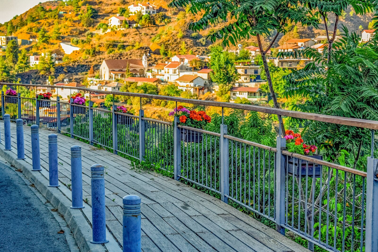 Nikon D3300 sample photo. Sidewalk, village, pedestrian photography