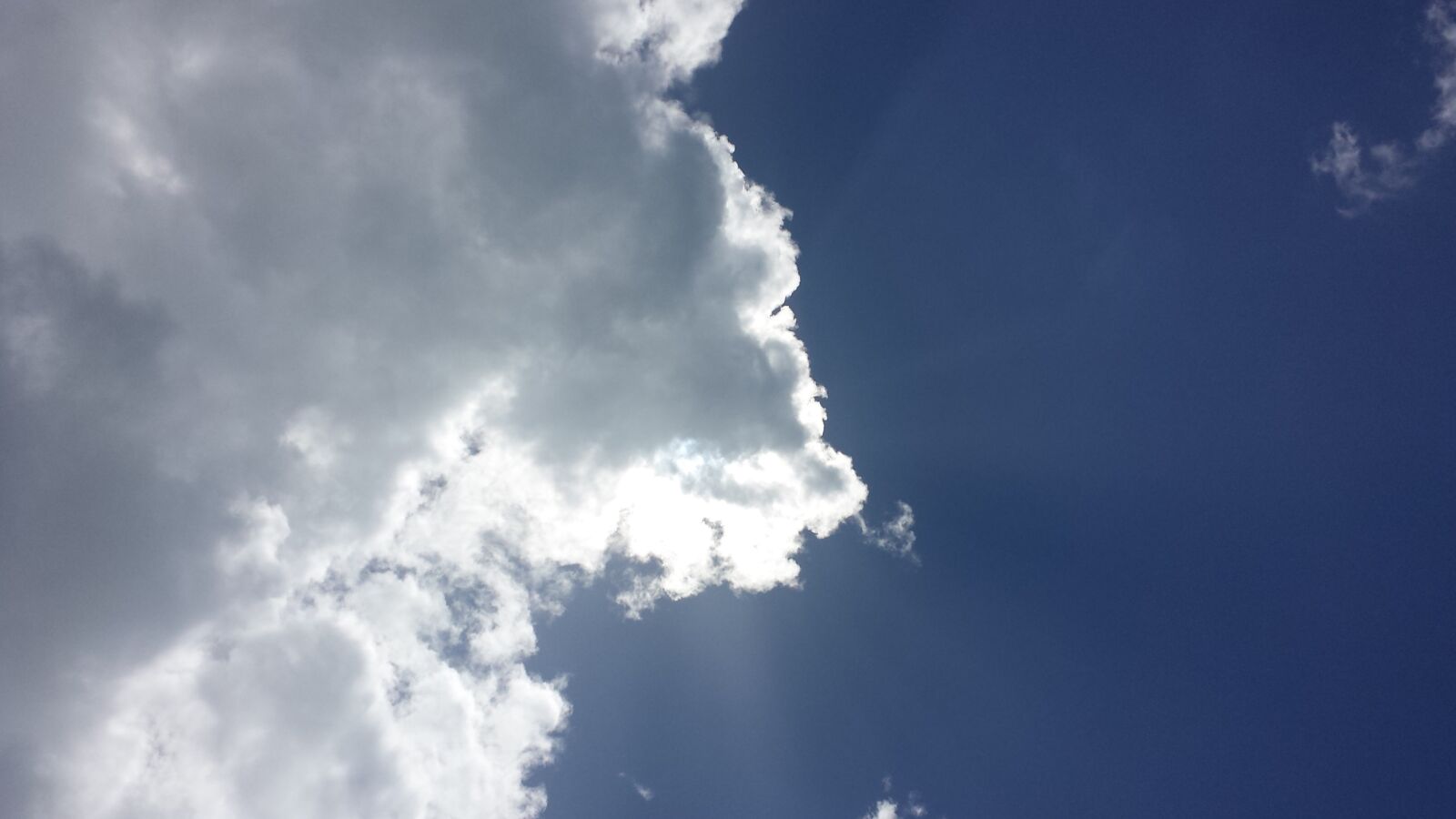 Samsung Galaxy S4 sample photo. Blue, sky, blue sky photography