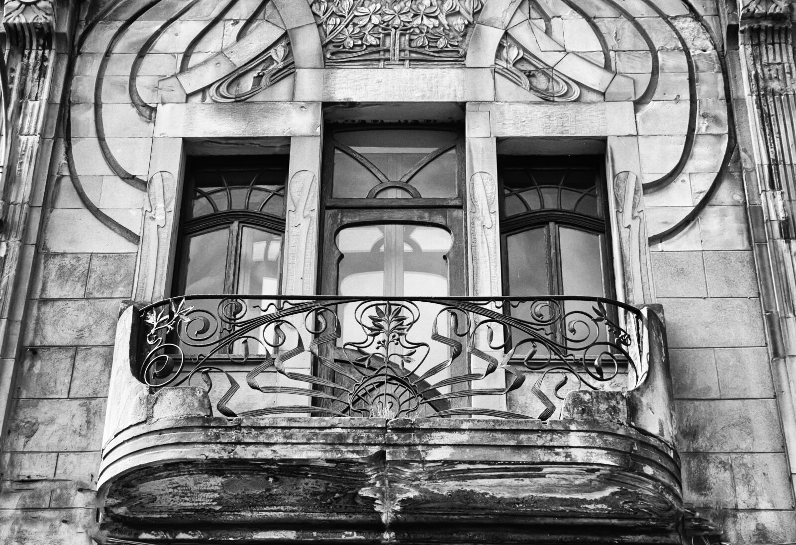 Canon EOS 700D (EOS Rebel T5i / EOS Kiss X7i) sample photo. Art, architecture, old photography