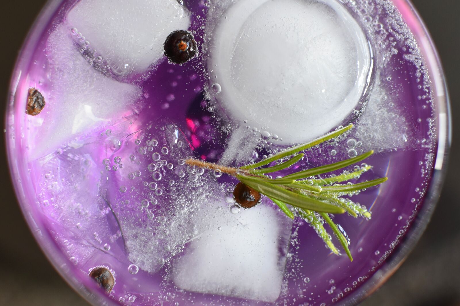 Nikon D7200 sample photo. Gin tonic, alcohol, glass photography